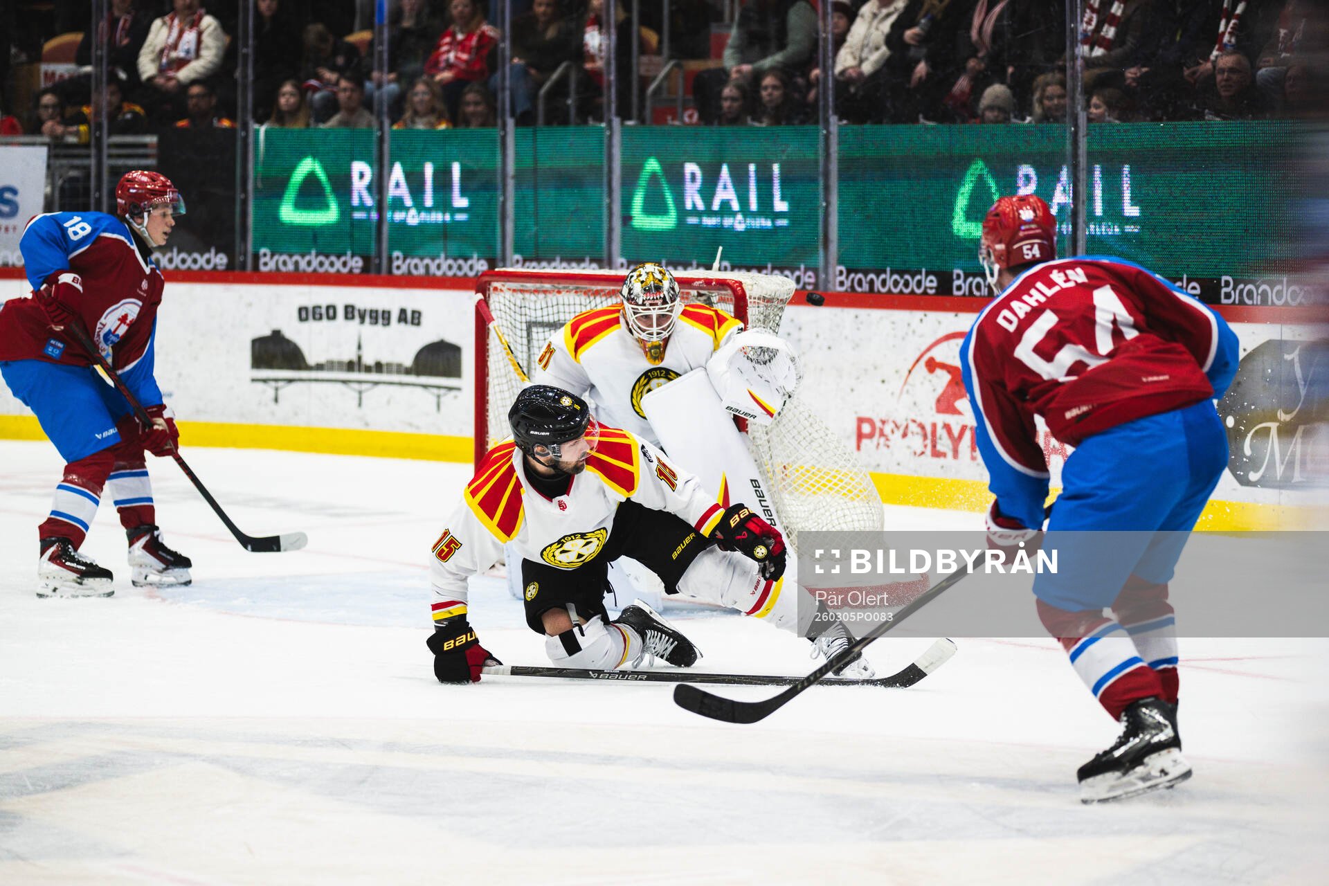 Brynäs målvakt Erik Källgren, Simon Bertilsson och