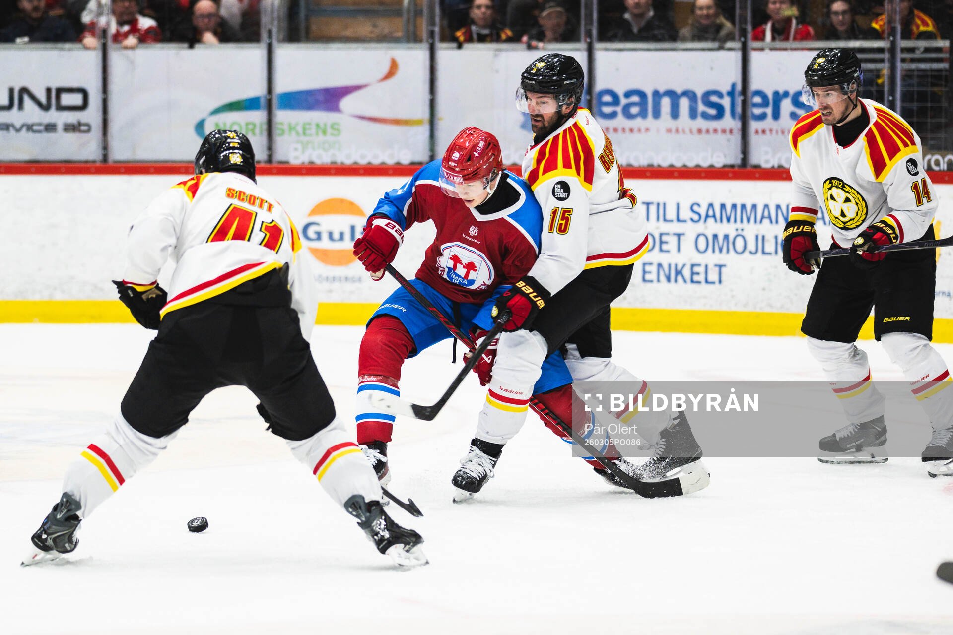 Timrås Eddie Genborg och Brynäs Simon Bertilsson