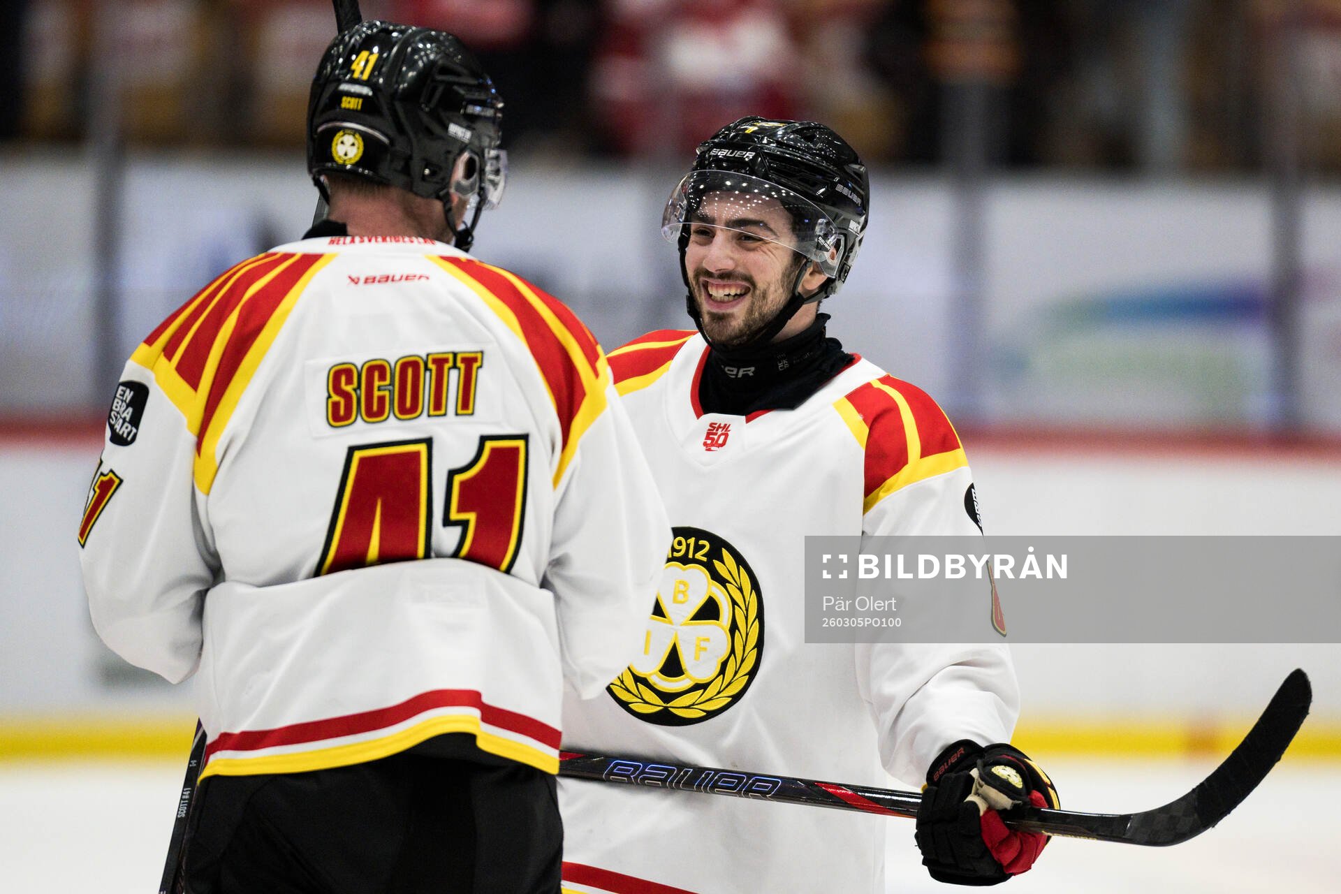 Brynäs Bobby Trivigno jublar