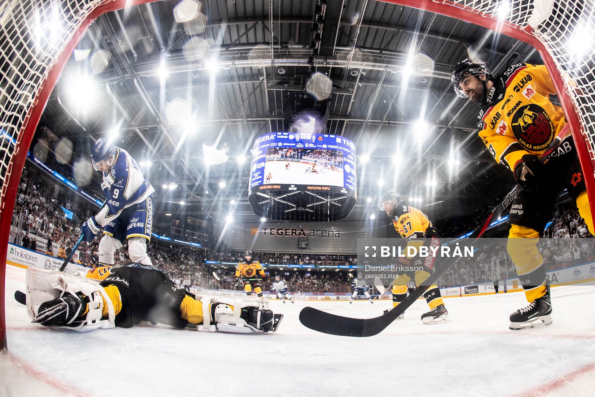Leksands Gabriel Fortier och Luleås målvakt Joel
