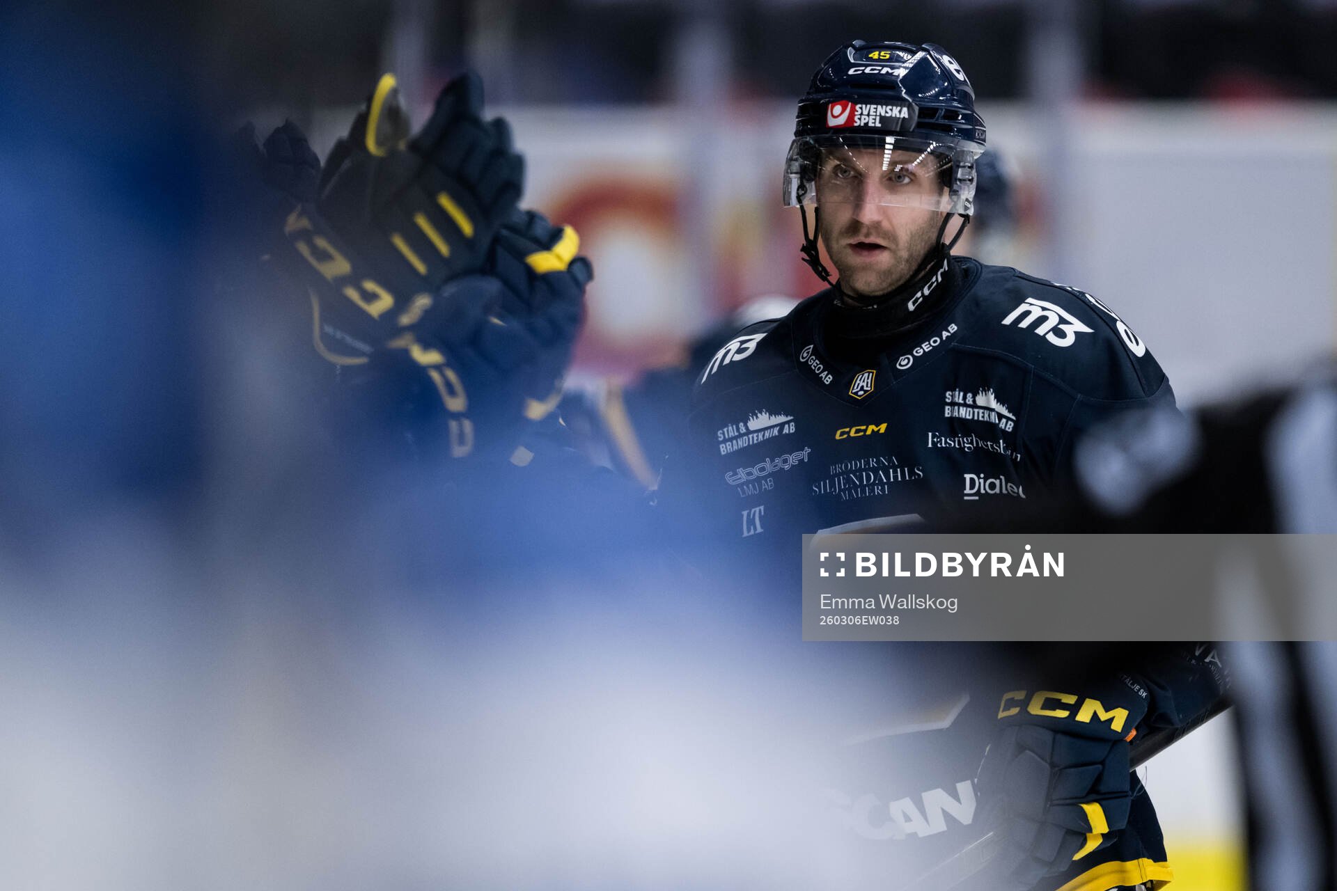 Södertäljes Sebastian Dyk jublar