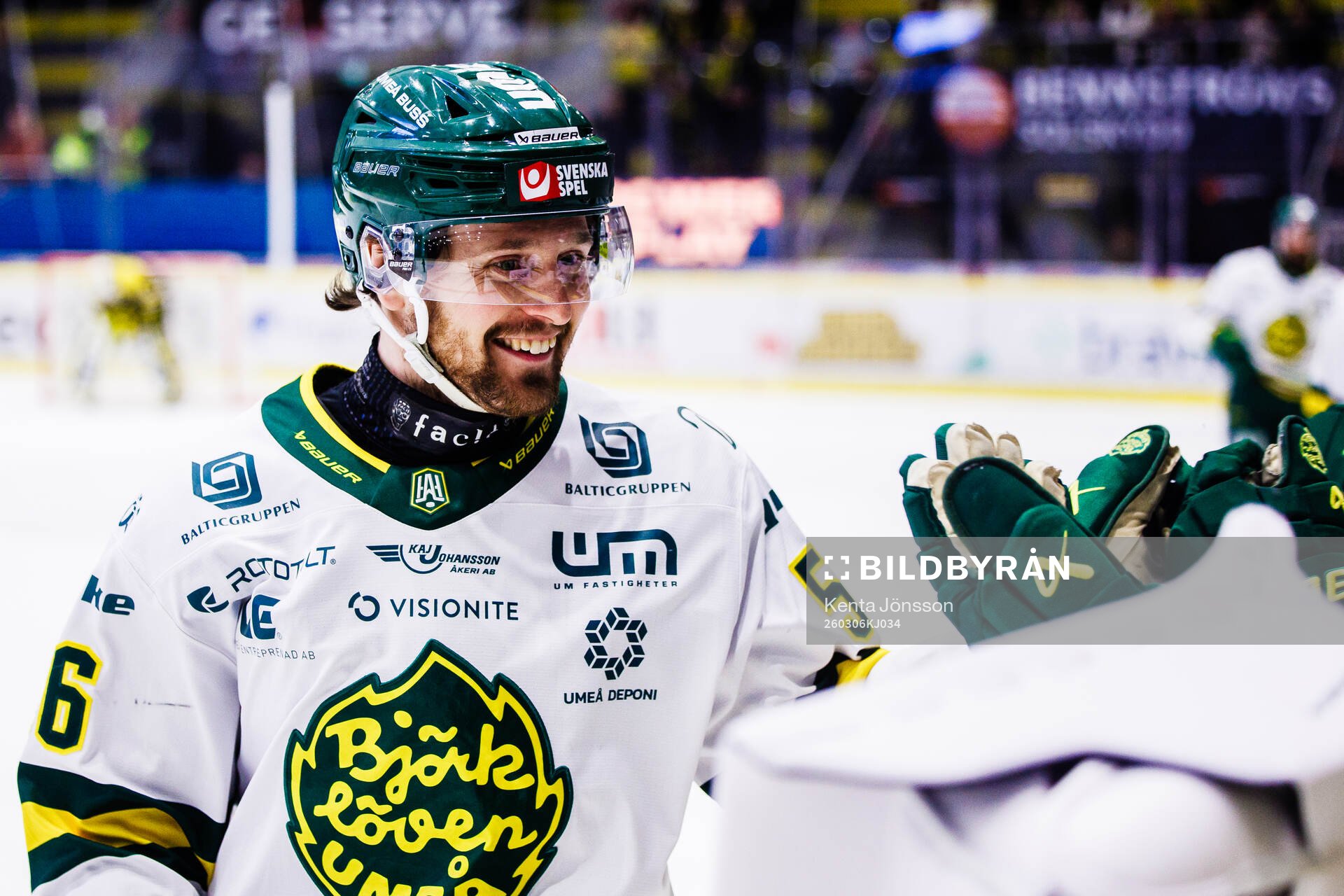 Björklövens Fredrik Forsberg jublar