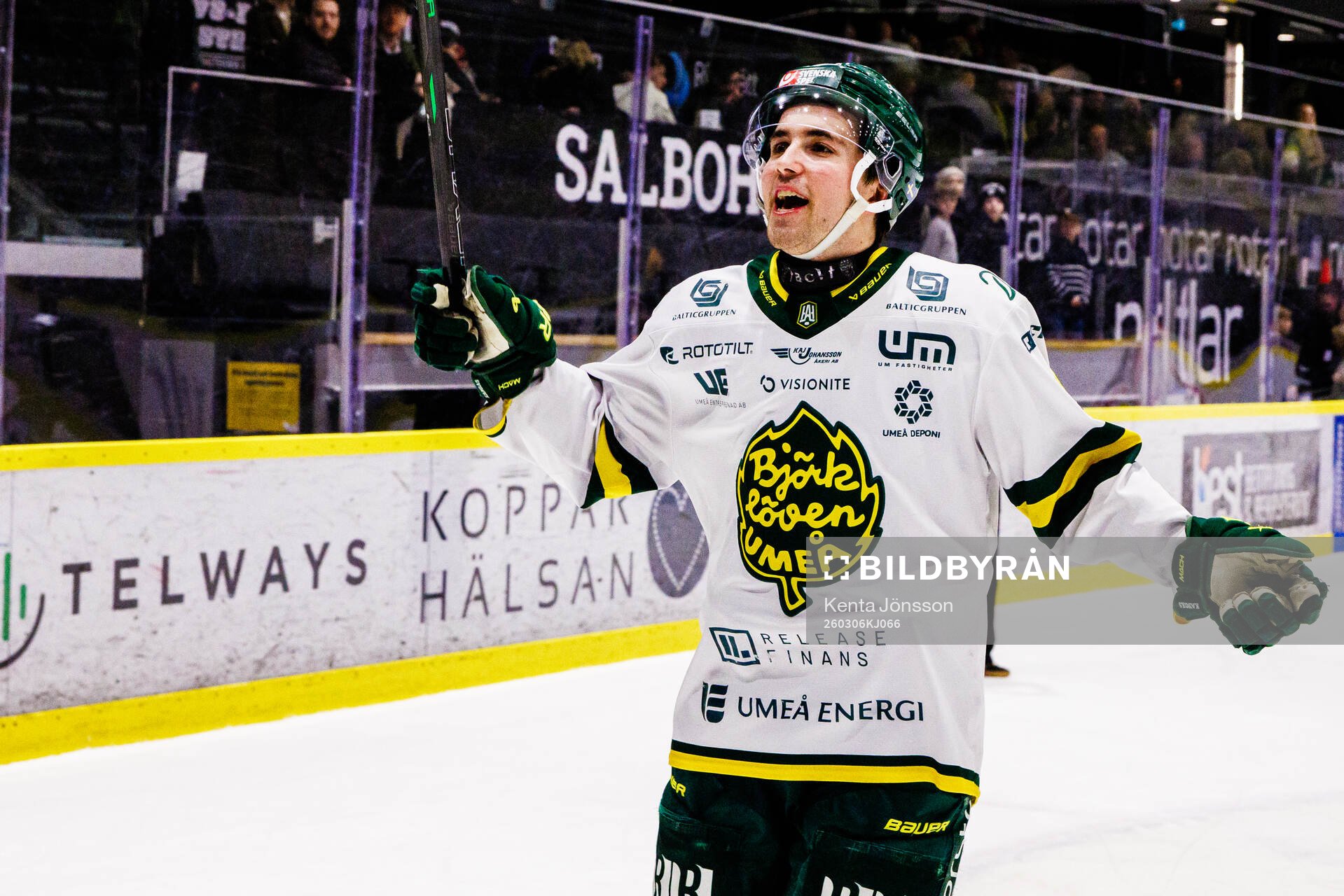 Björklövens Gustaf Kangas jublar