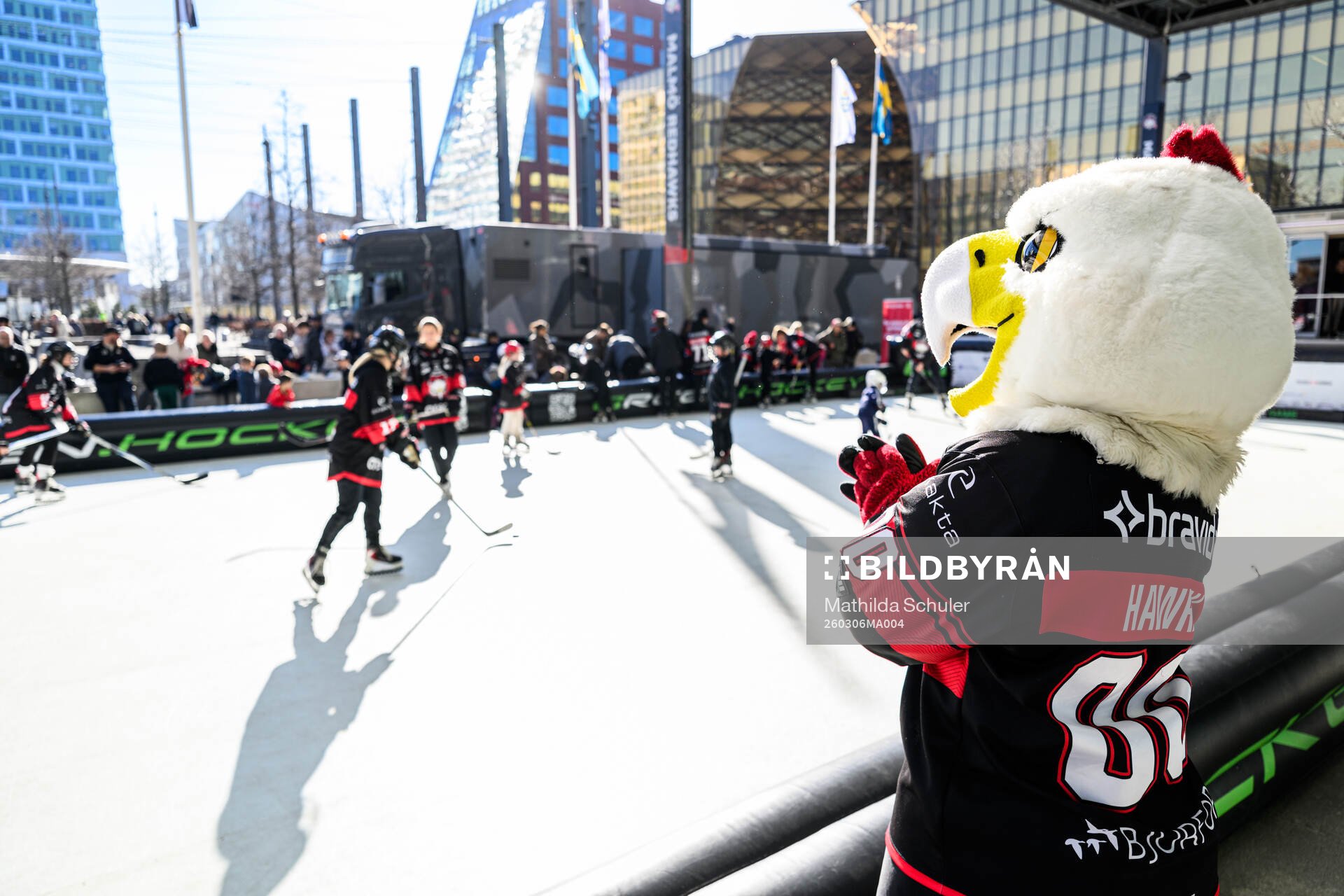 Malmö Redhawks maskot Hawkan