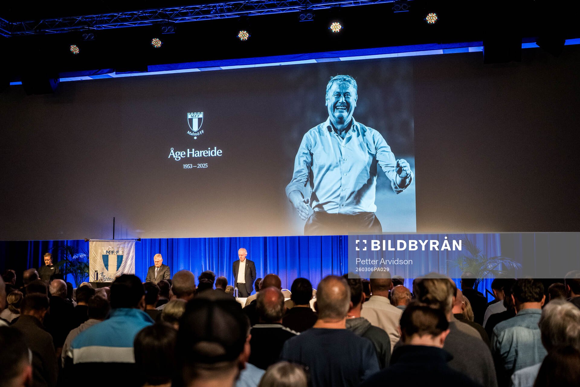 Tyst minut för Åge Hareide