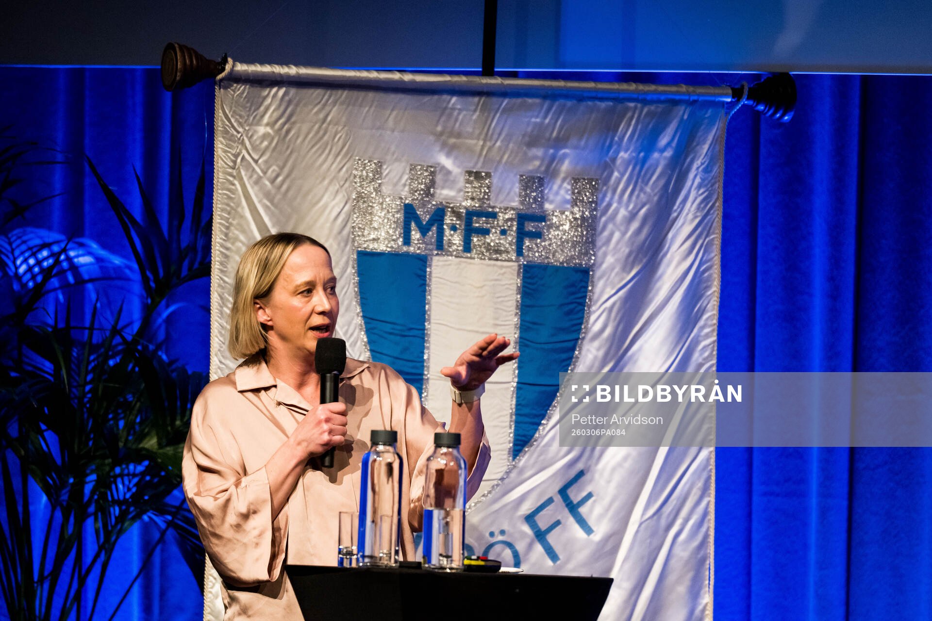 Valberedningens ordförande Anna Storåkers