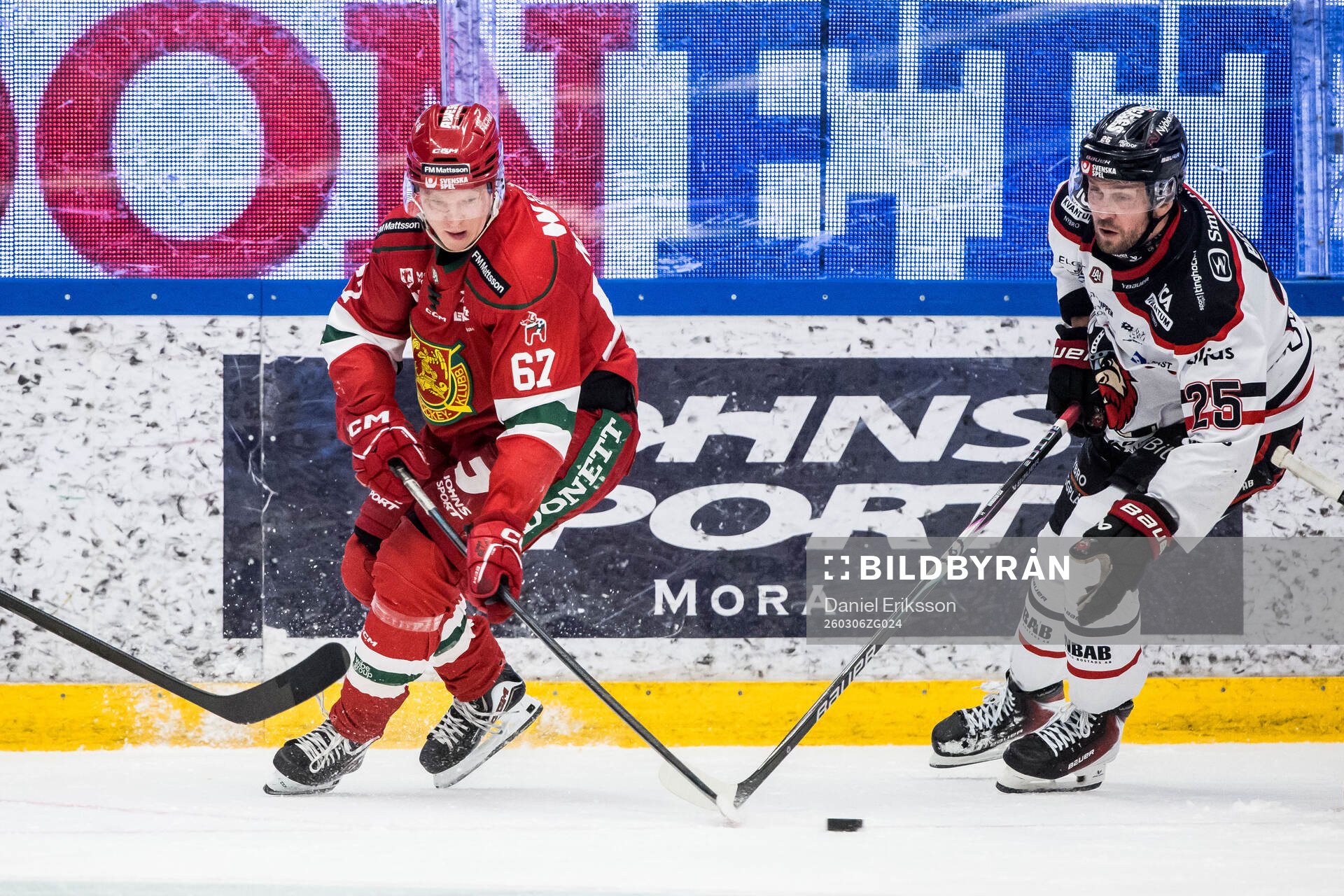 Moras Georg Weigelt och Nybro Vikings Marcus Bergman