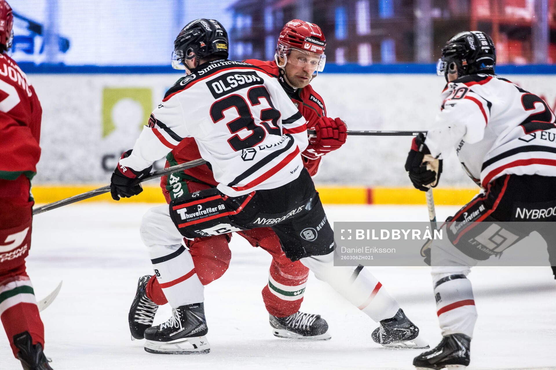Nybro Vikings Felix Olsson och Moras Kristoffer Gunnarsson