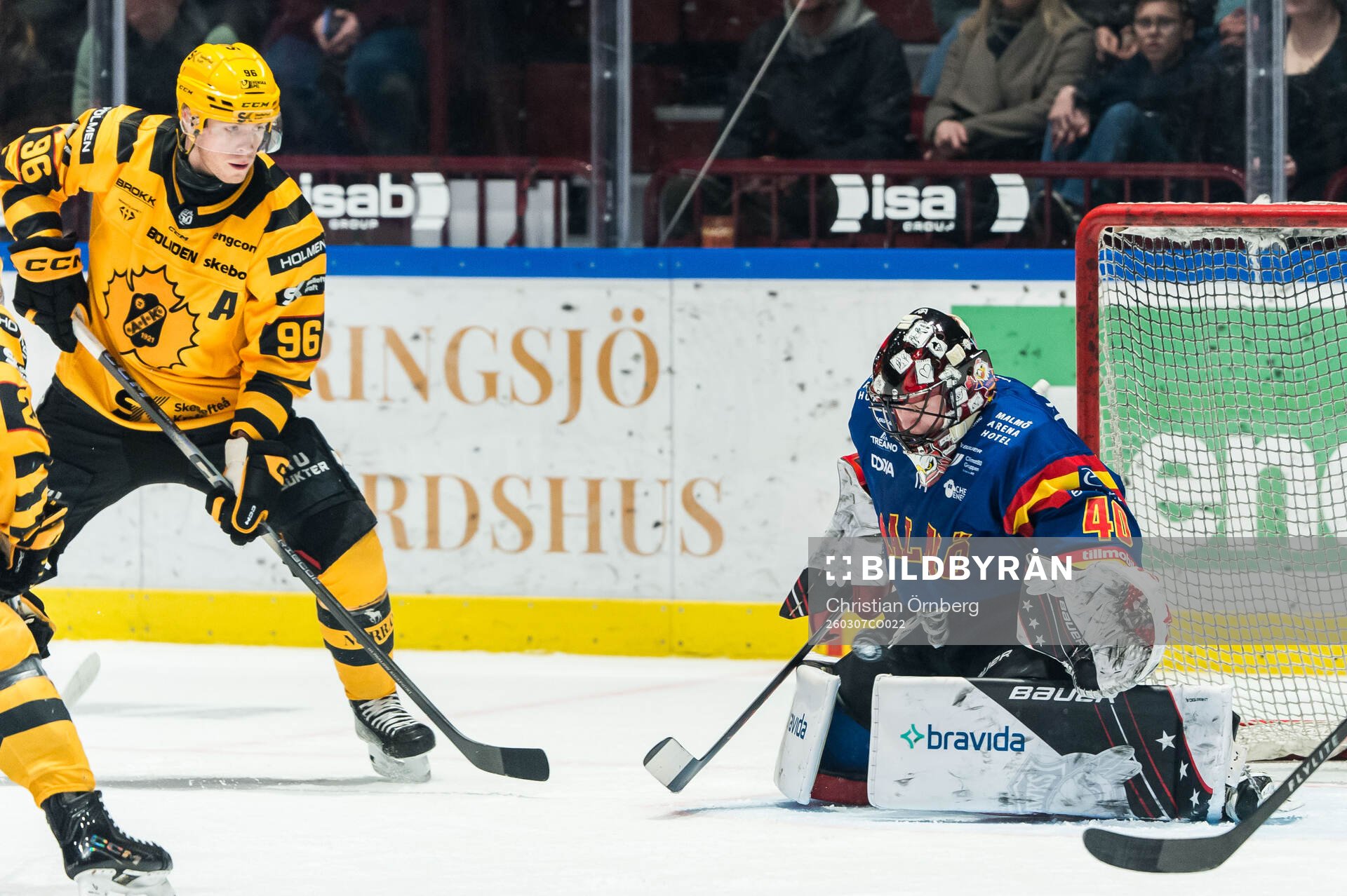 Skellefteås Rickard Hugg och Malmö Redhawks målvakt