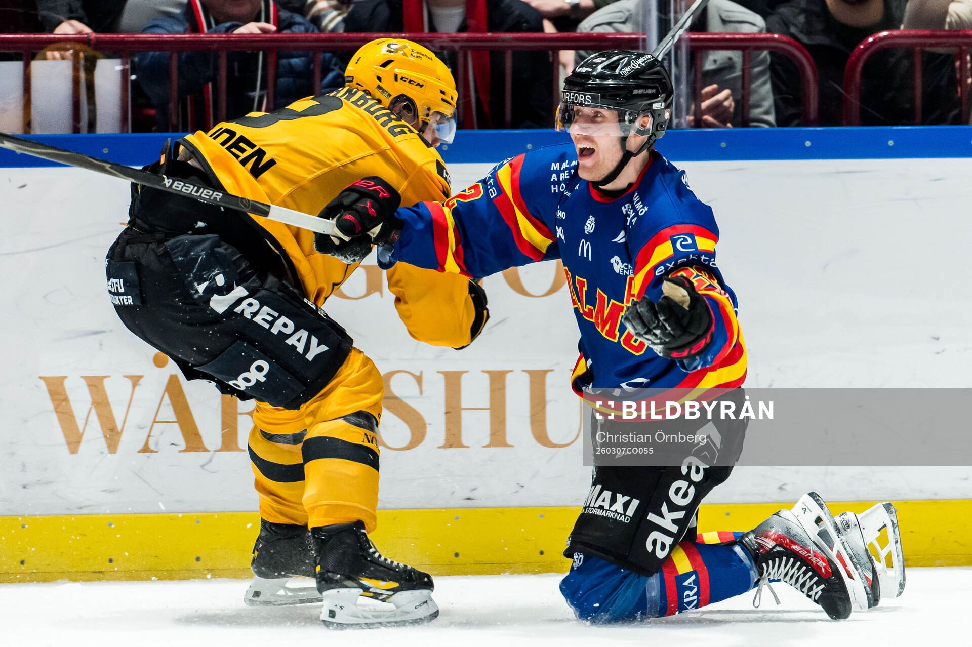 Skellefteås Victor Stjernborg och Malmö Redhawks Janne