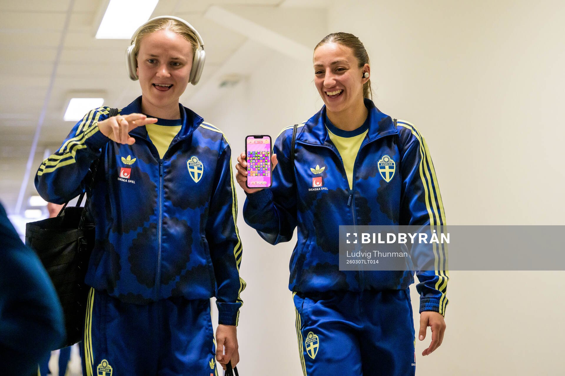 Matilda Vinberg and Rosa Kafaji of Sweden