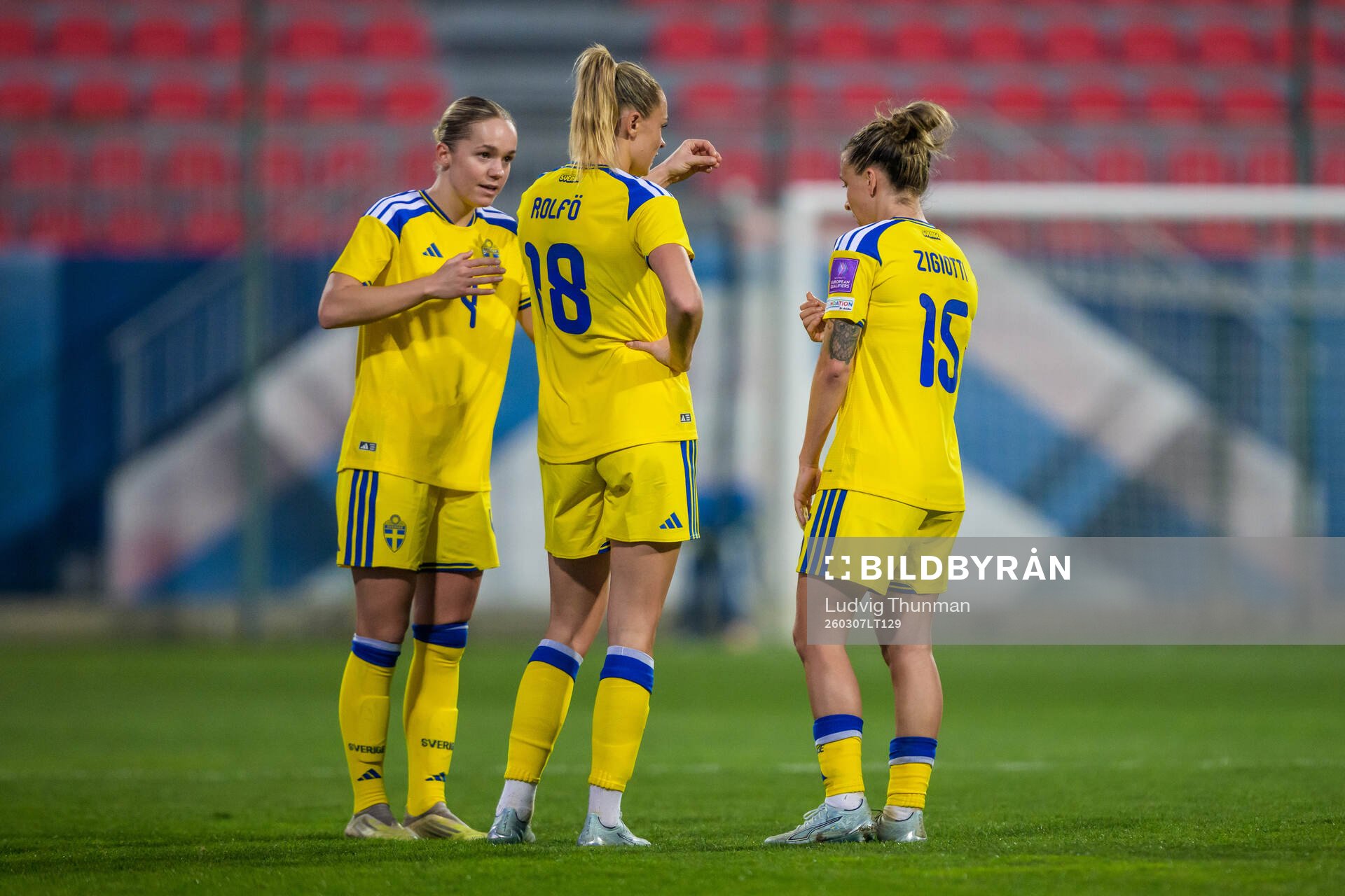 Hanna Lundkvist, Fridolina Rolfö and Julia Zigiotti Olme