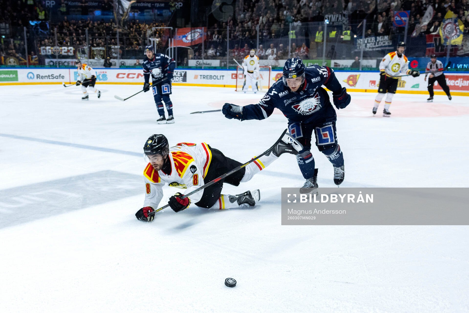 Brynäs Bobby Trivigno och Linköpings Zion Nybeck