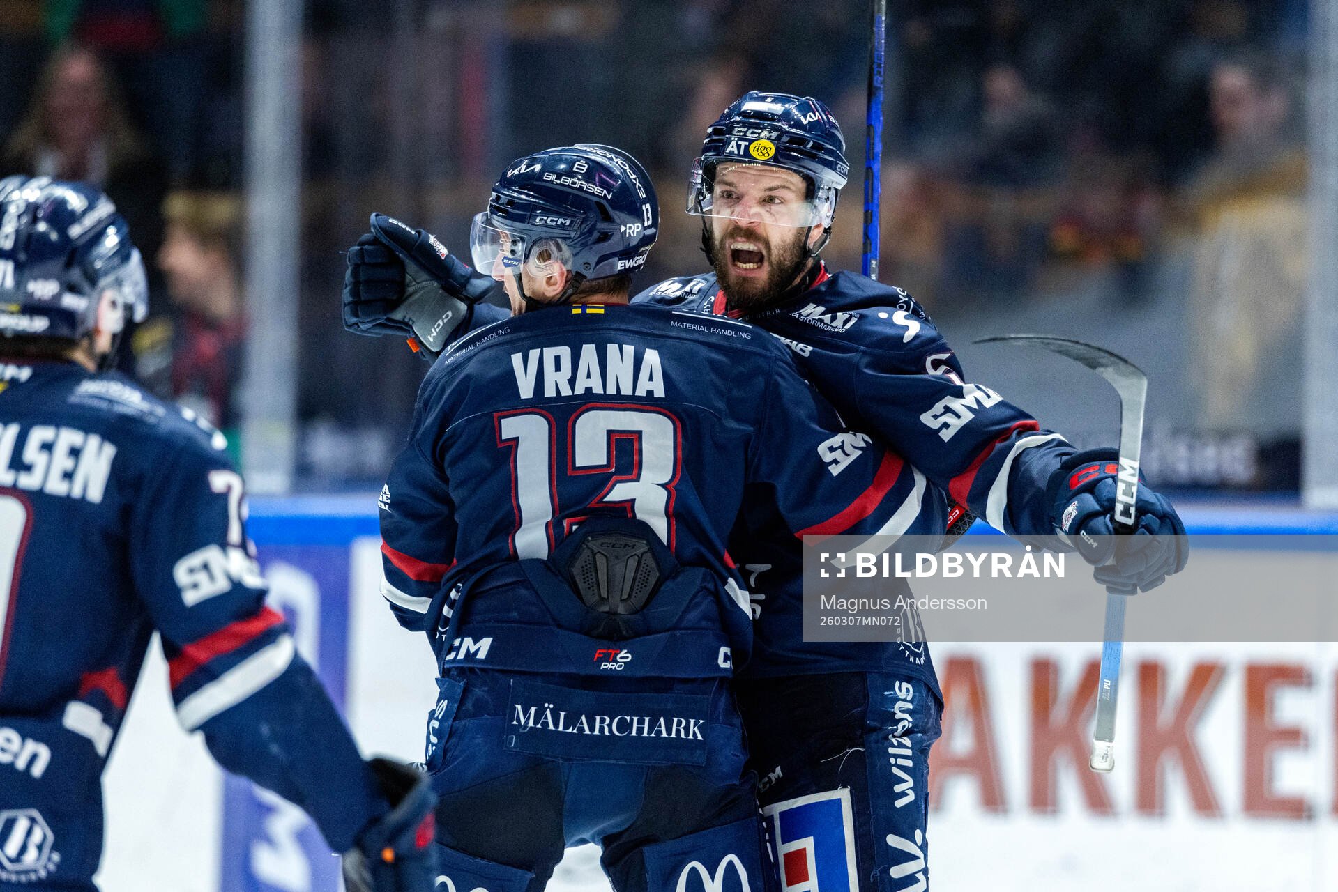 Linköpings Oscar Fantenberg jublar