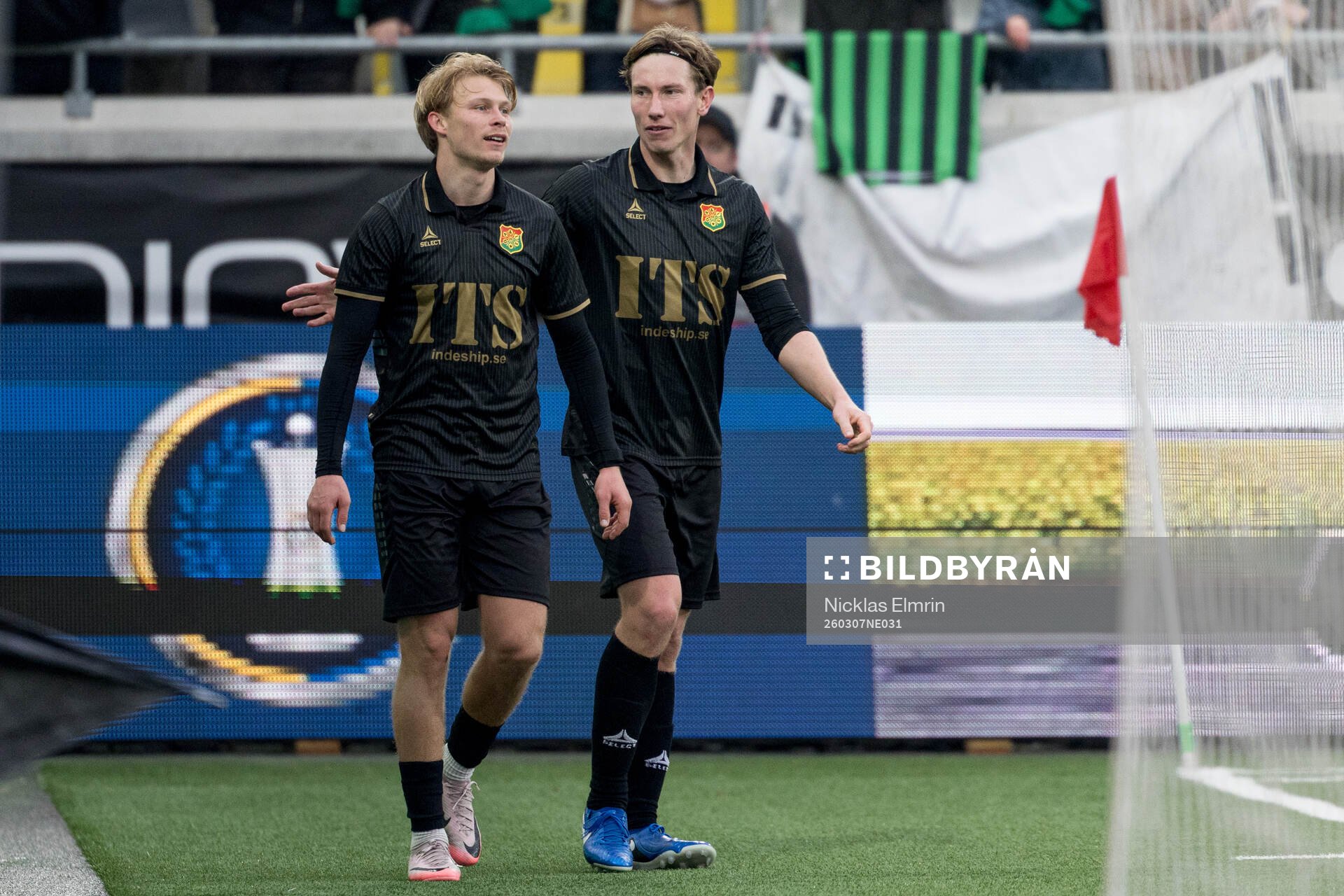 GAIS Max Andersson och Robin Frej jublar