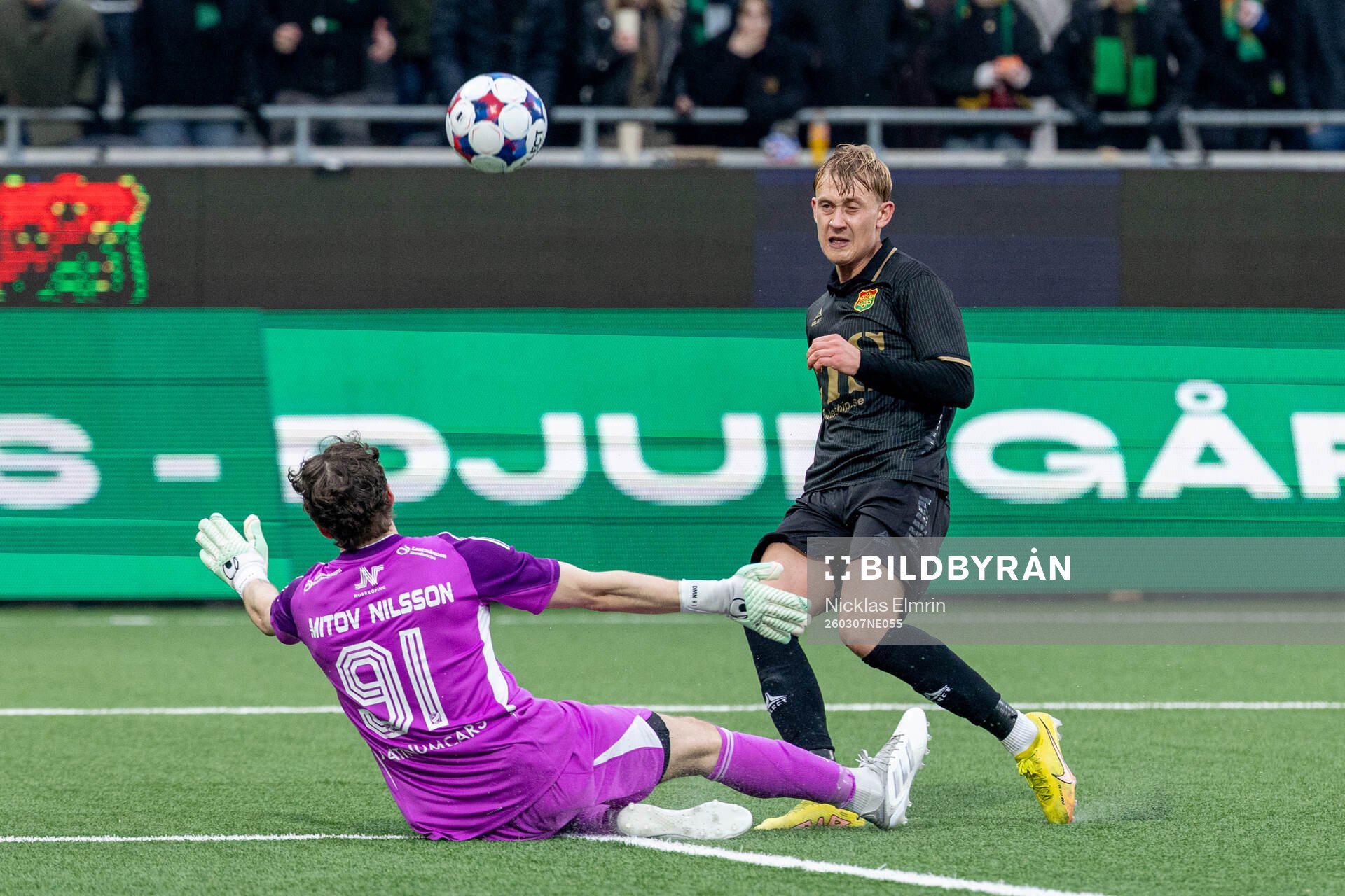 GAISs Henry Sletsjøe och IFK Norrköpings målvakt David
