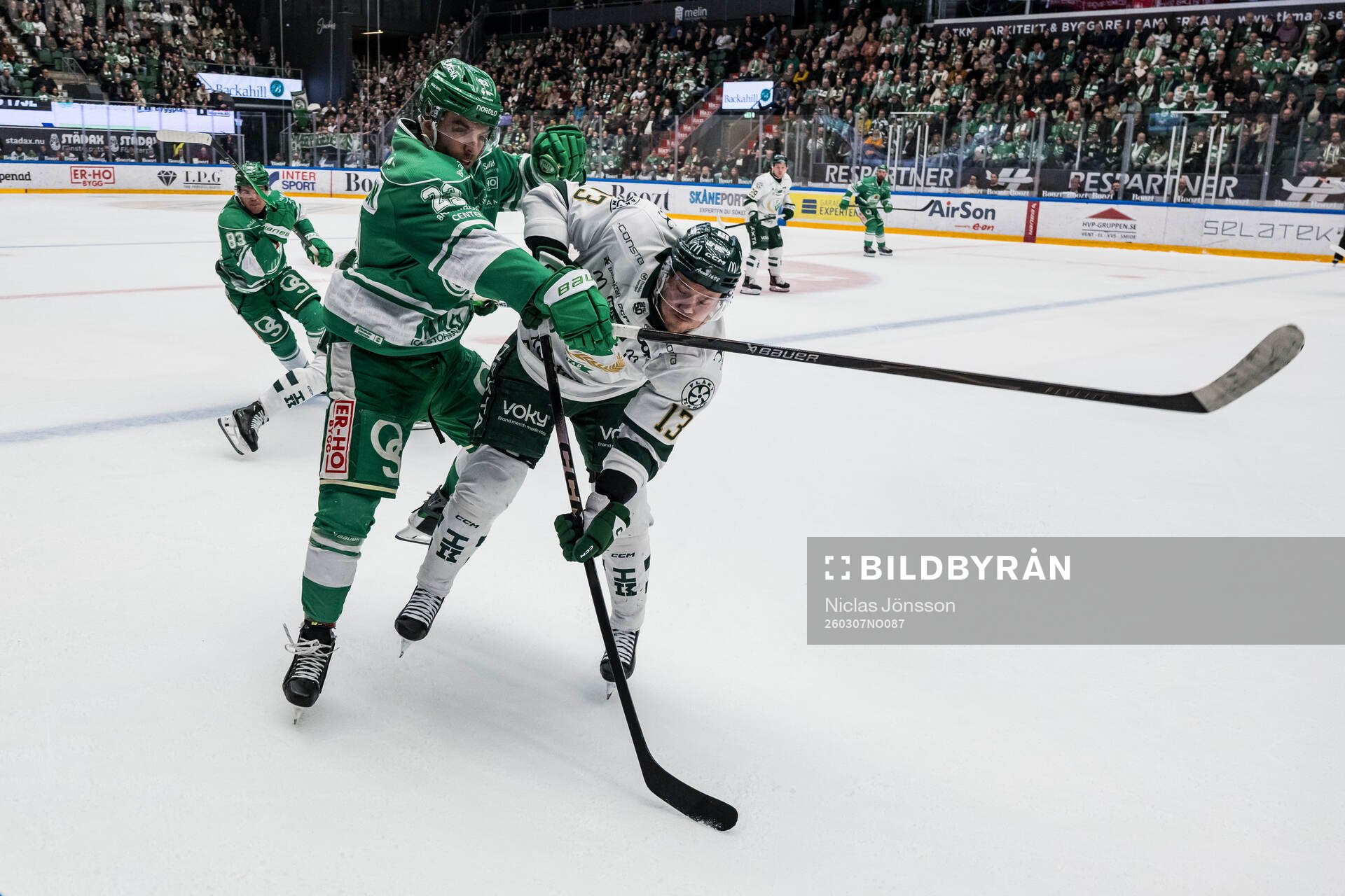 Rögles Josh Dickinson och Färjestads Joel Kellman