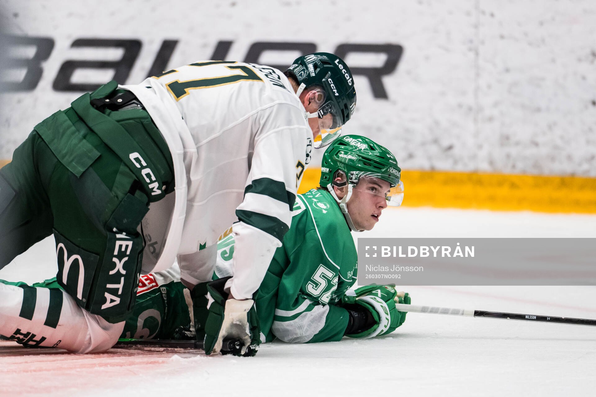 Färjestads Gabriel Carlsson och Rögles Felix Nilsson