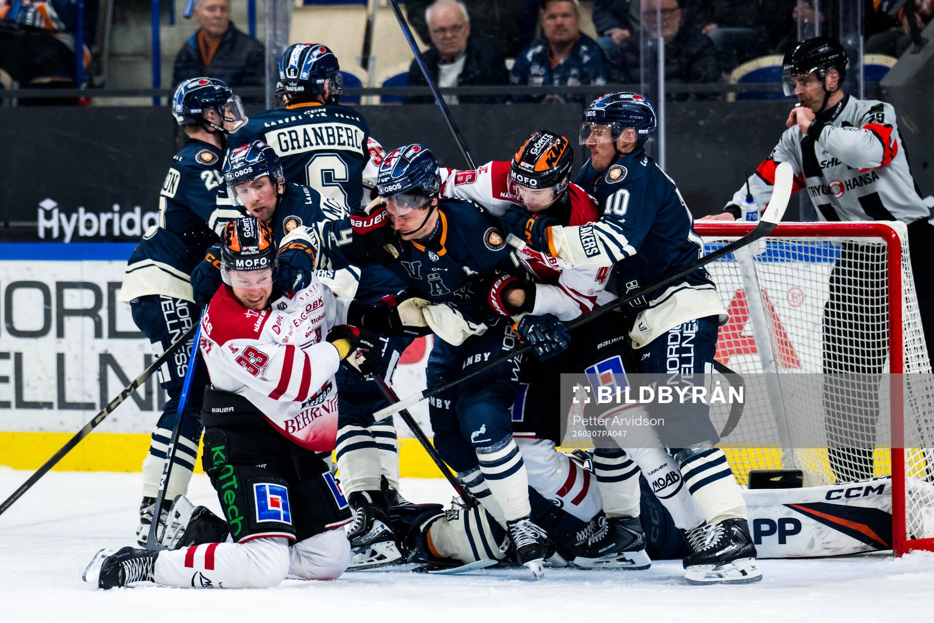 Växjös Eemeli Suomi och Keegan Lowe och Örebros