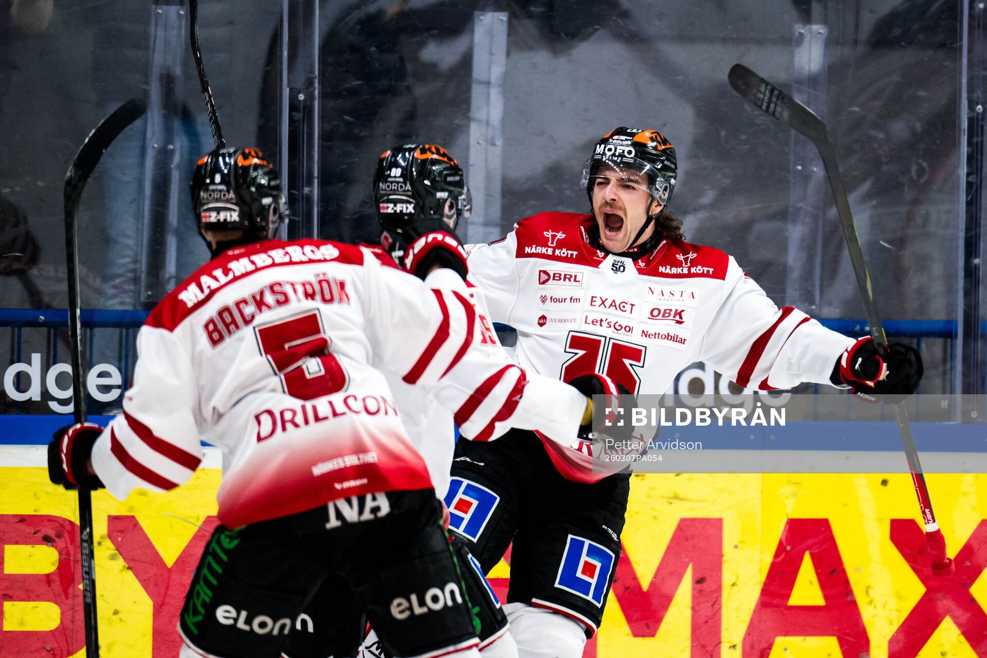 Örebros Luke Martin jublar