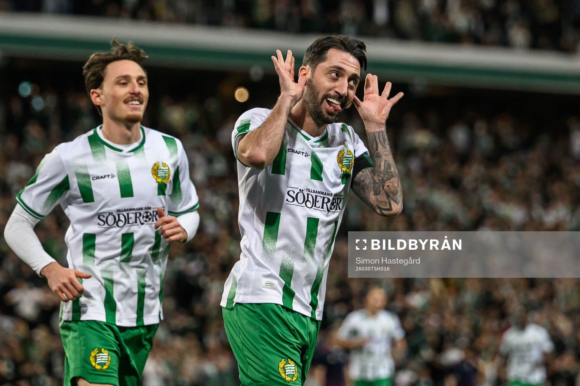 Hammarbys Nahir Besara jublar
