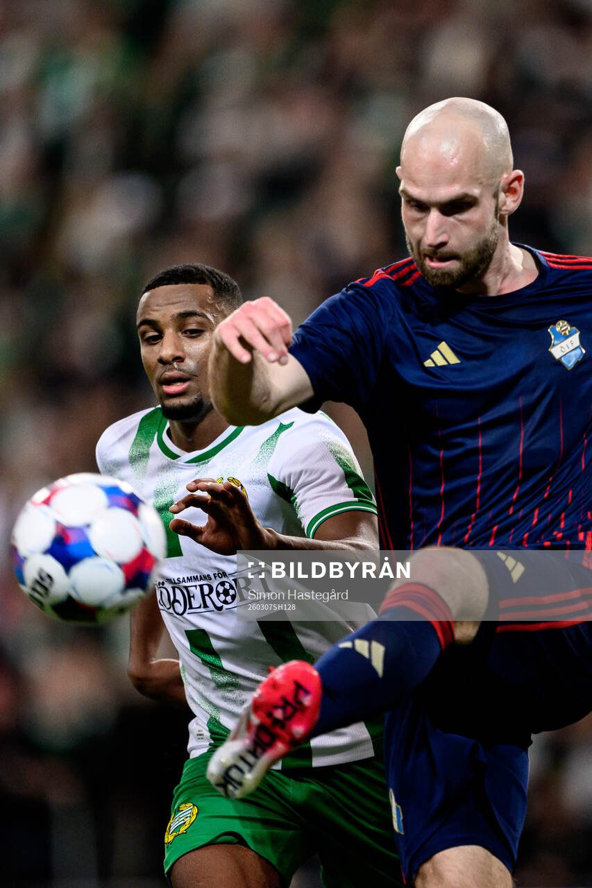 Hammarbys Paulos Abraham och Östers  Sebastian Hedlund