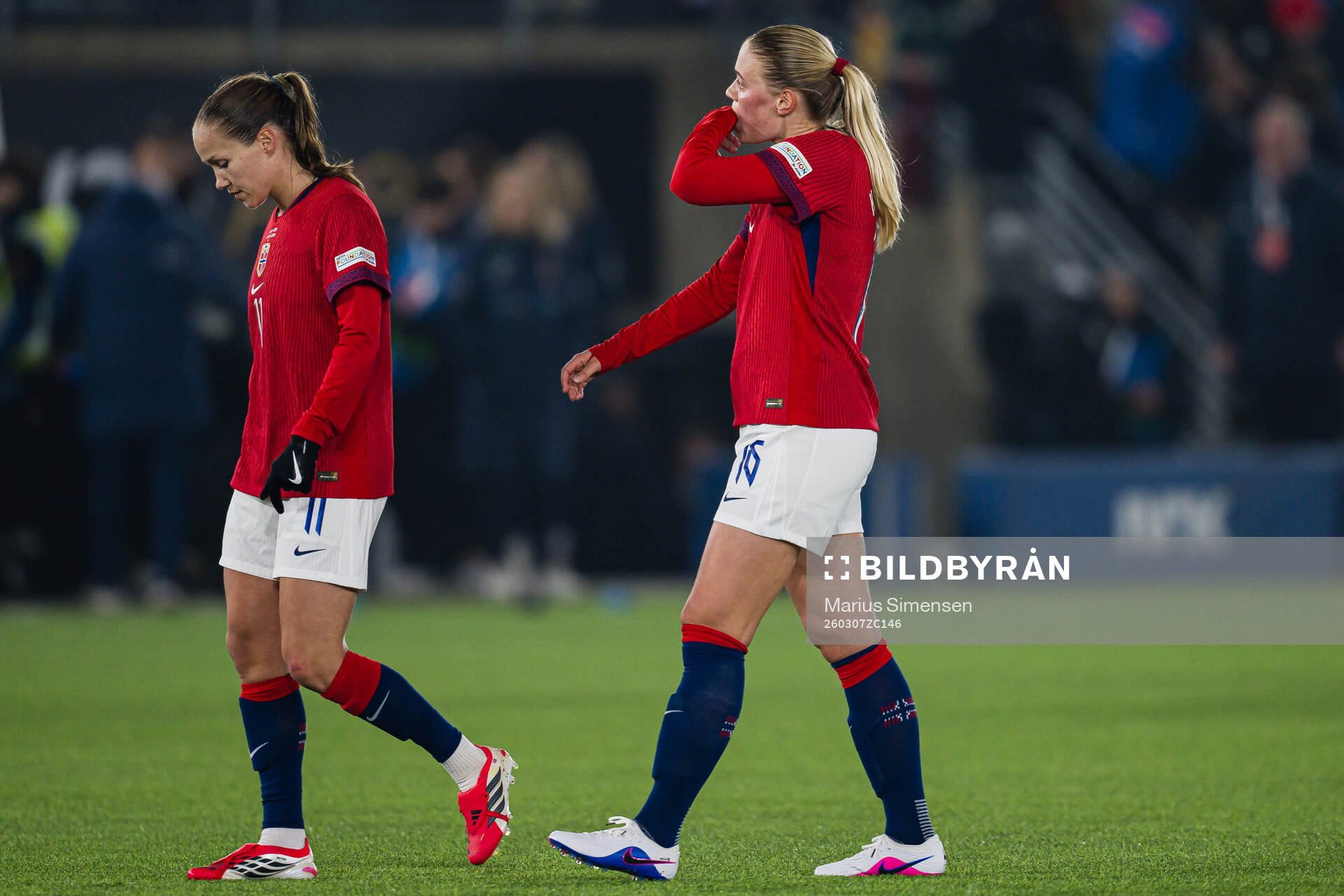 Guro Reiten and Mathilde Harviken of Norway looks dejected