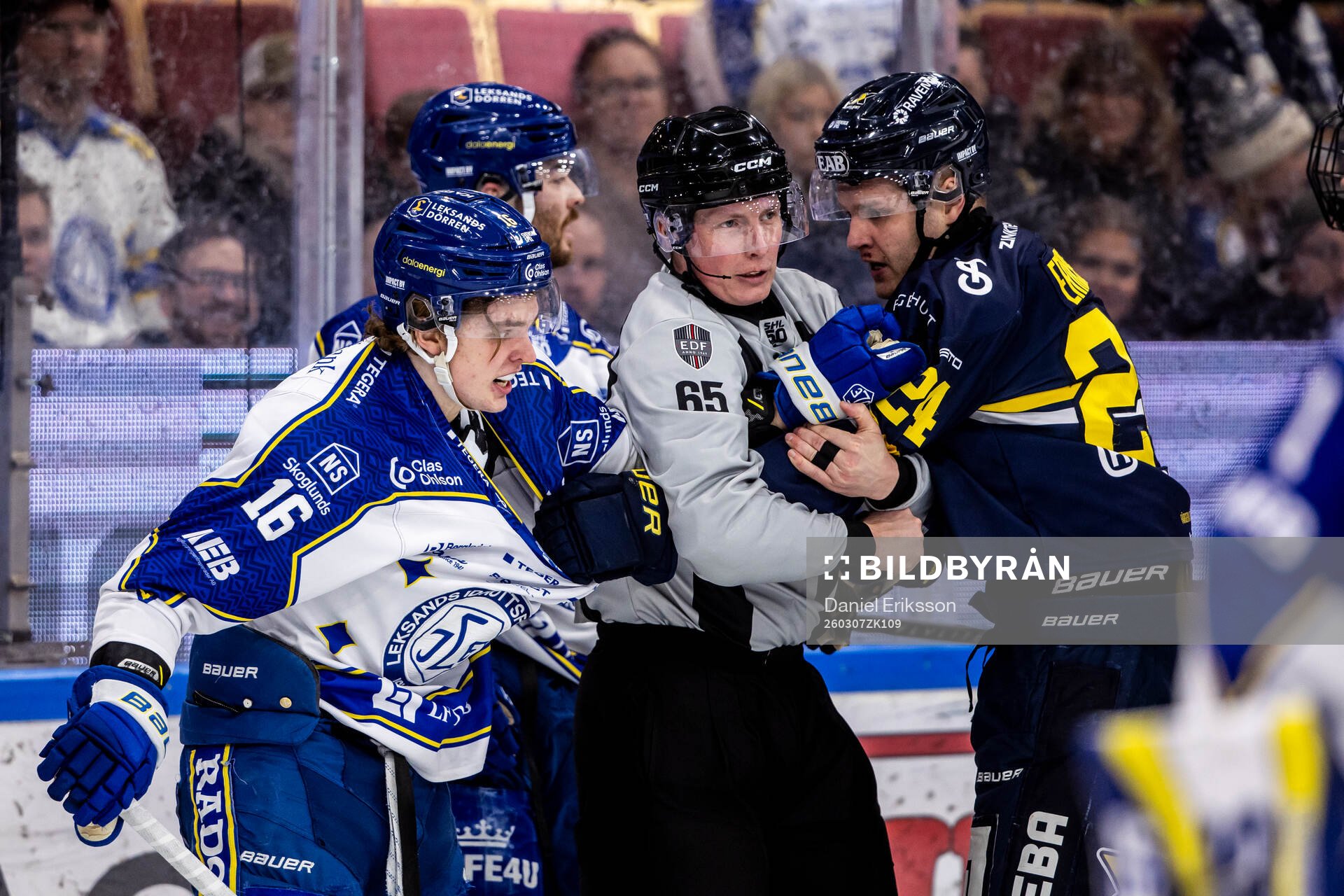 Leksands Rocky Langvardt och HV71s Hampus Eriksson