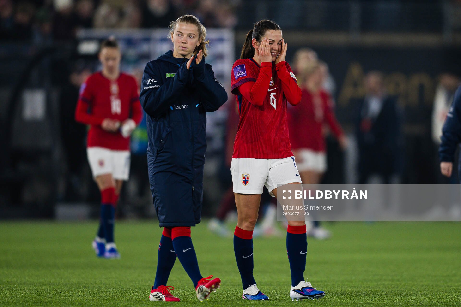 Justine Kielland and Tuva Hansen of Norway looks dejected