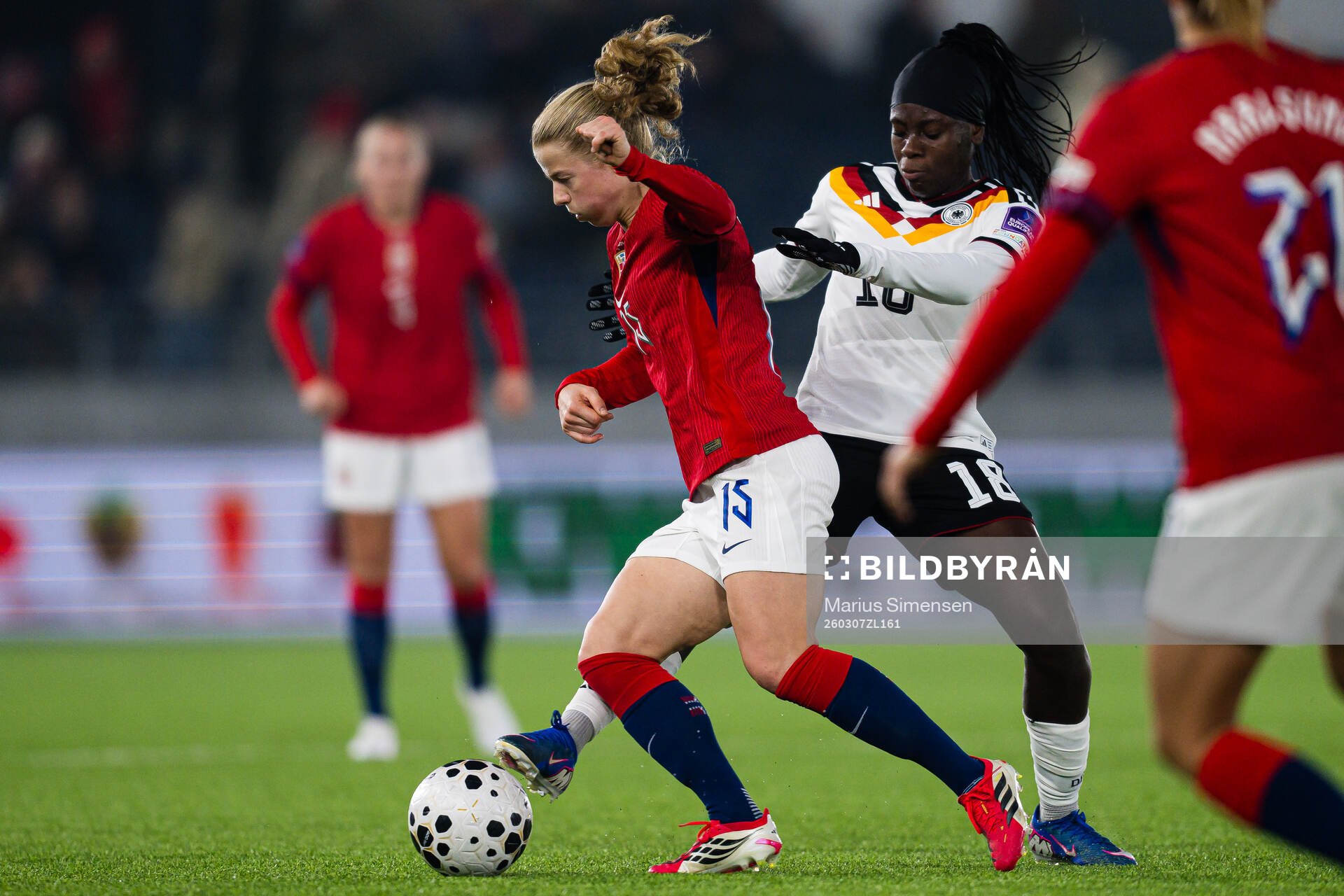 Justine Kielland of Norway and Nicole Anyomi of Germany