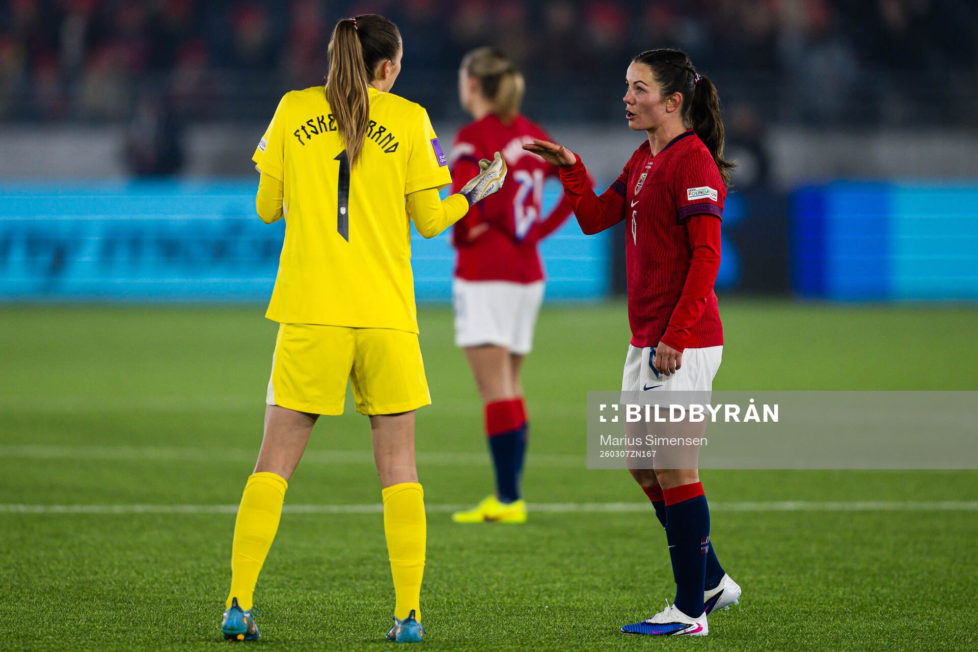 Goalkeeper Cecilie Hauståker Fiskerstrand and Tuva Hansen