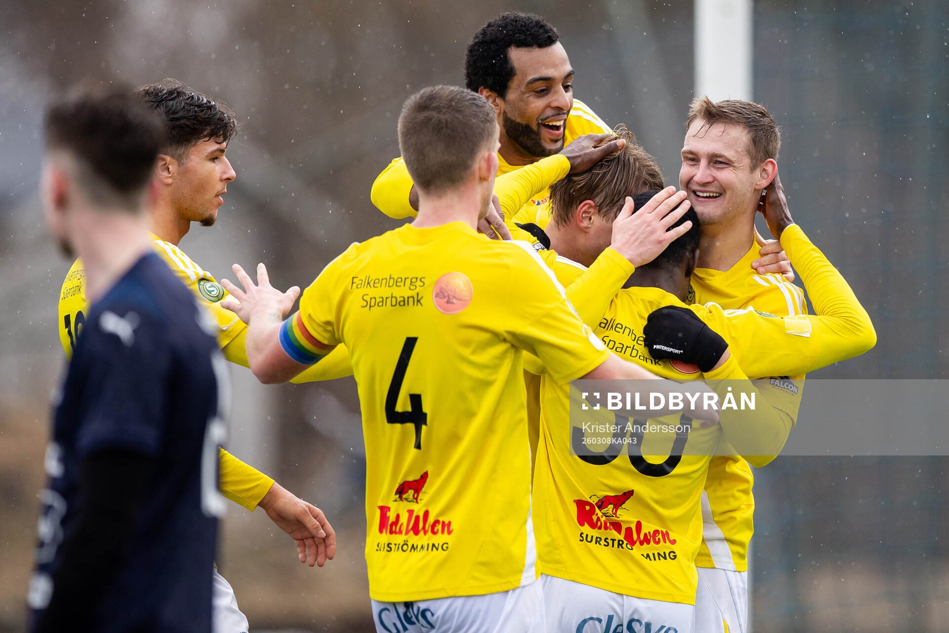 Falkenbergs Noel Hansson jublar med laget