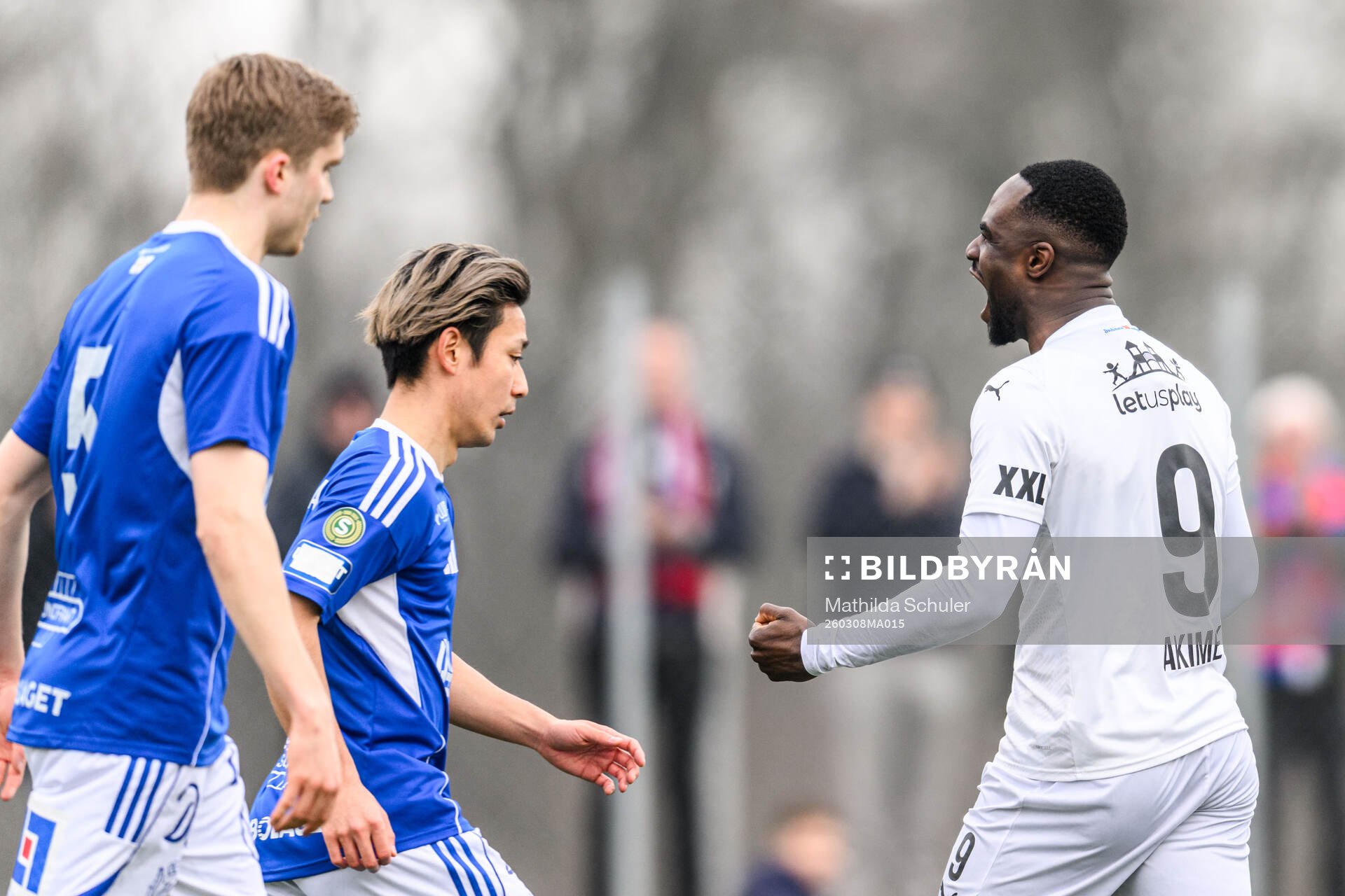 Helsingborgs Adam Akimey jublar