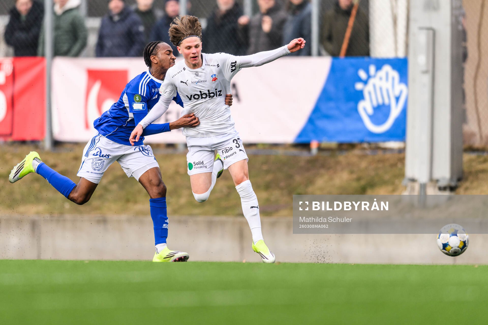 GIF Sundsvalls Yacqub Finey och Helsingborgs Lucas Landgren