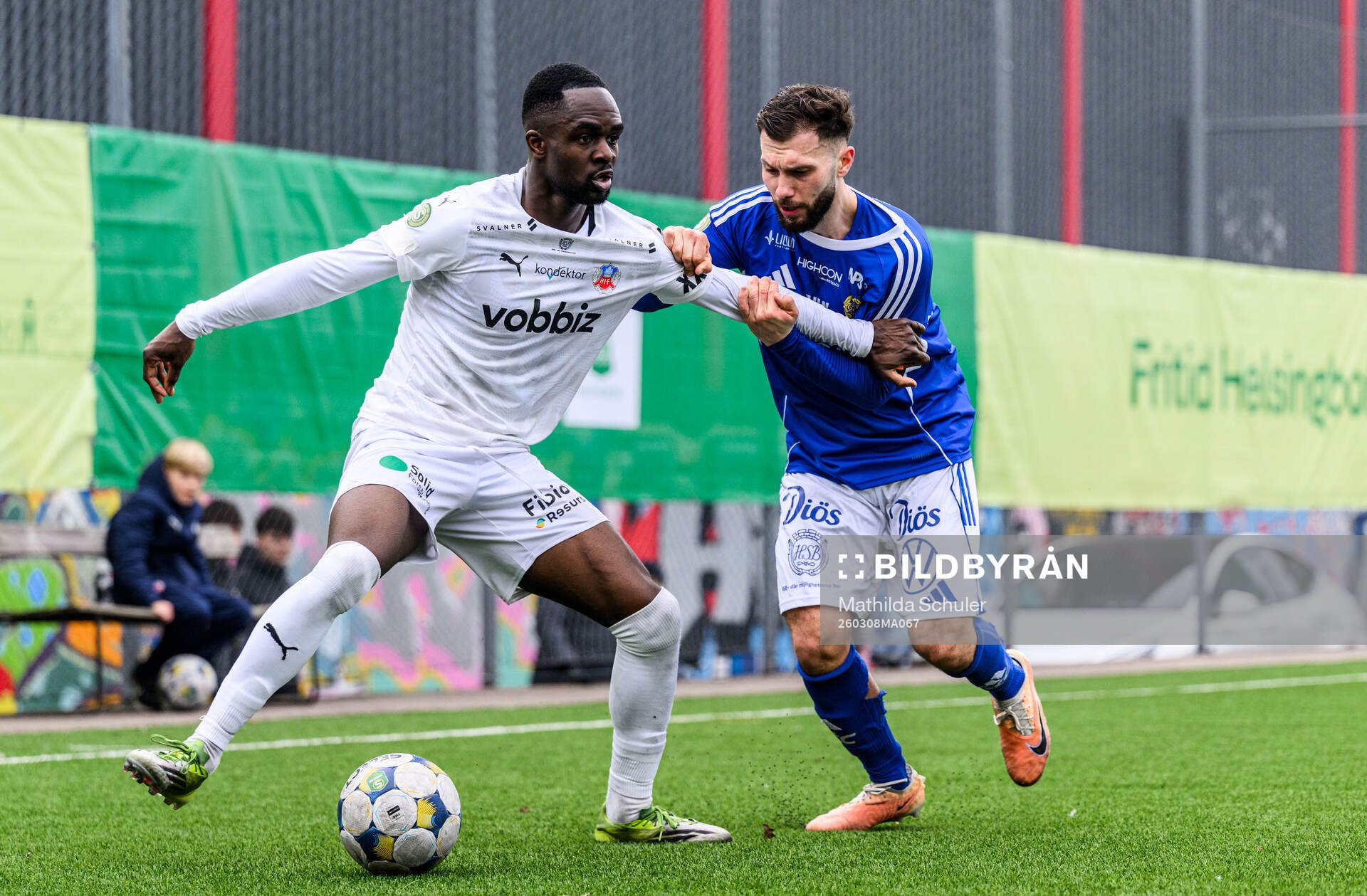 Helsingborgs Adam Akimey och GIF Sundsvalls Amaro Bahtijar