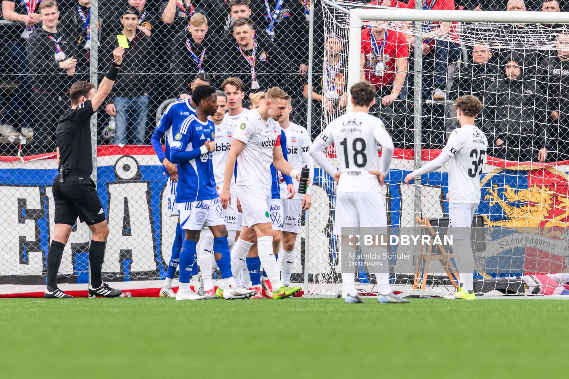 Domare Max Persson och Helsingborgs Jakob Voelkerling