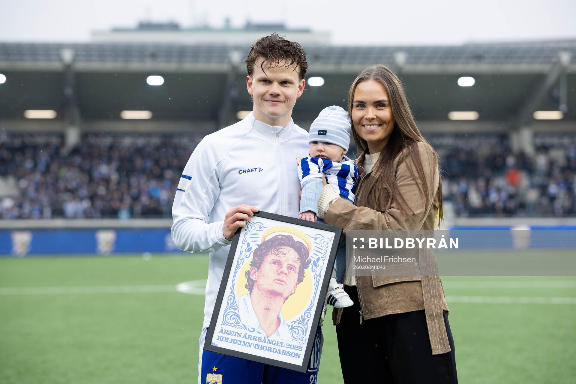 IFK Göteborgs Kolbeinn Thordarson med familj och priset