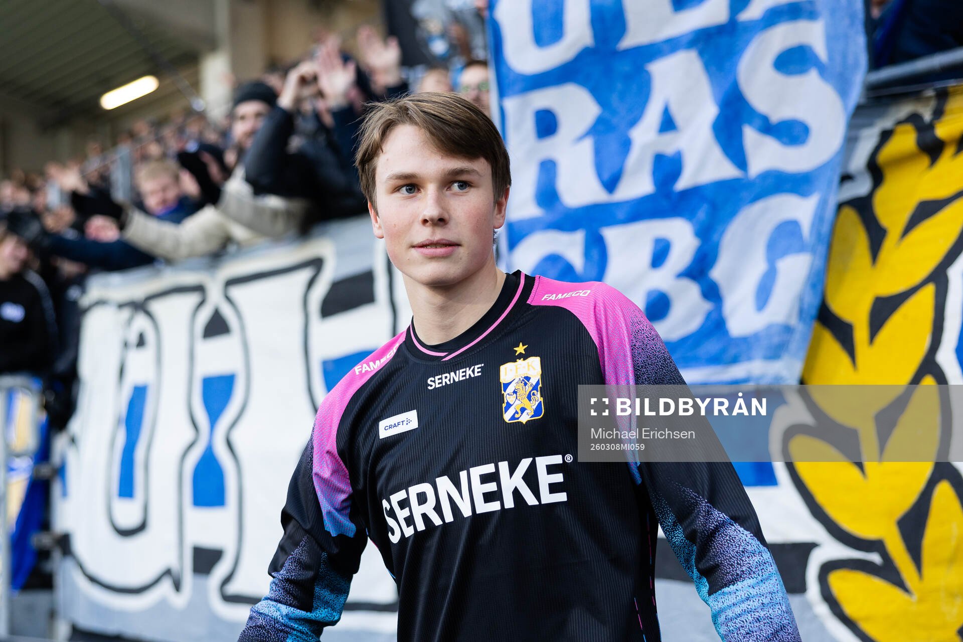 IFK Göteborgs målvakt Alexander Carlsson startar en