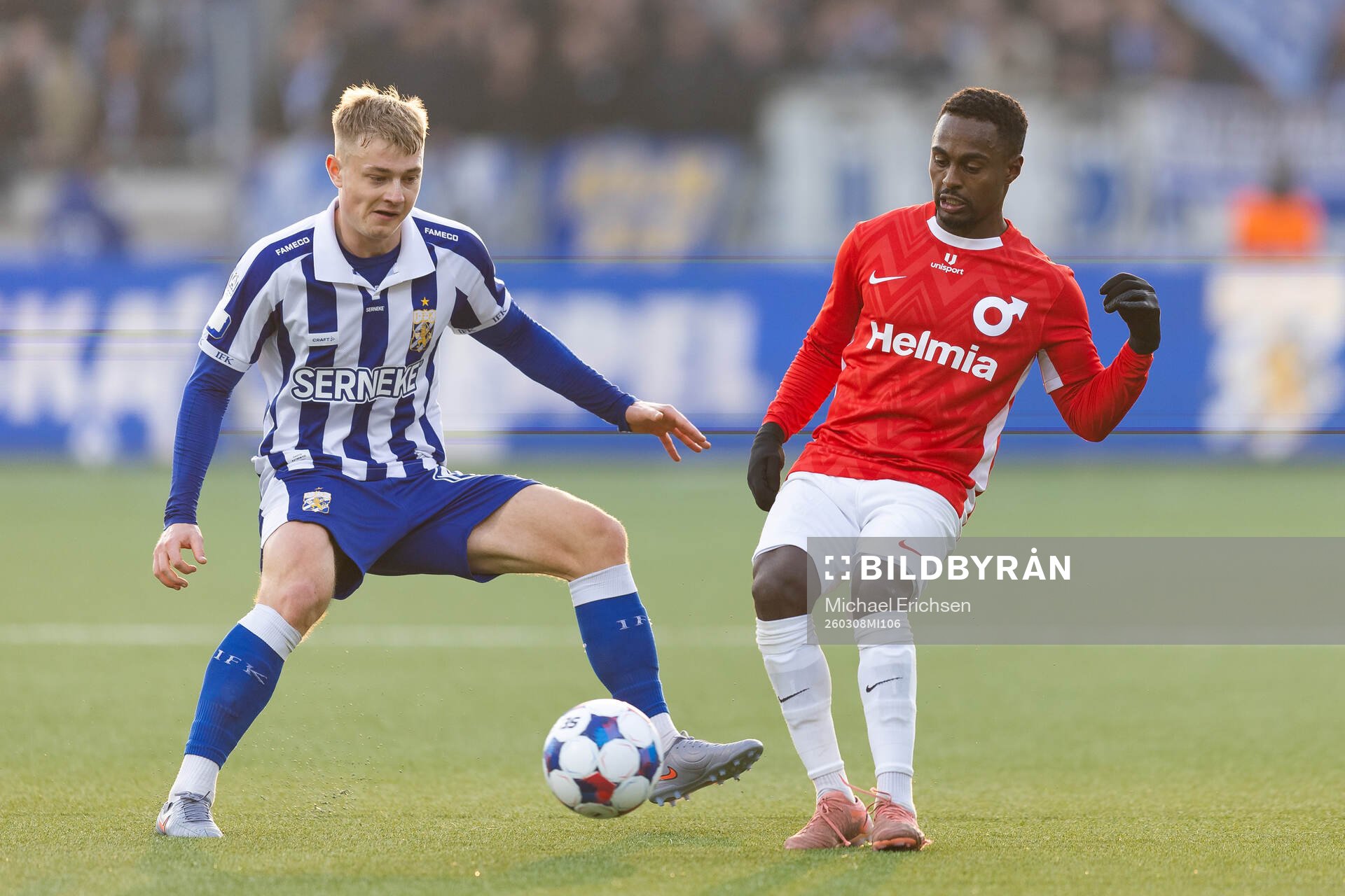 IFK Göteborgs David Kruse och Degerfors Nahom Netabay