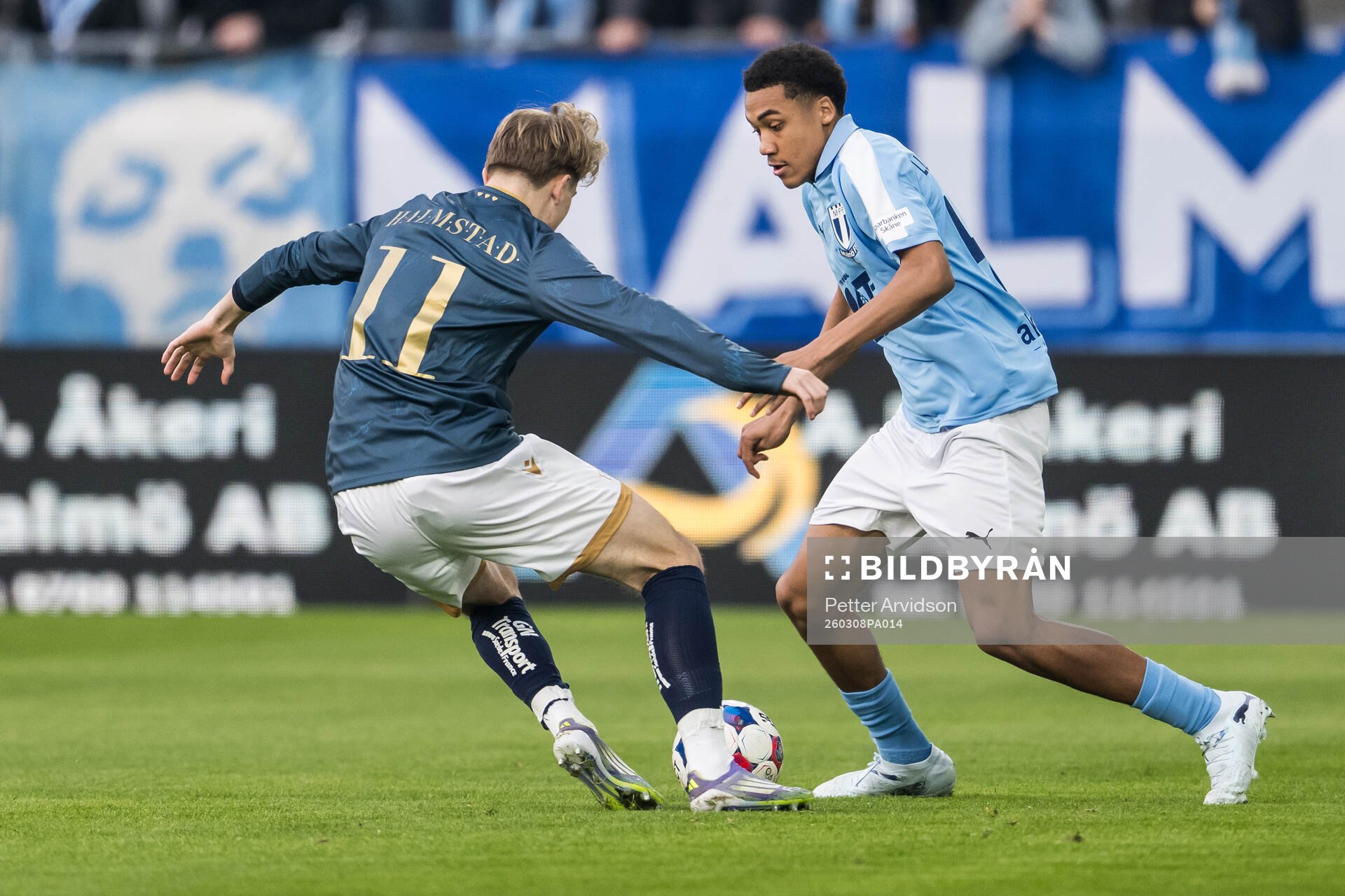 Halmstads Ludvig Arvidsson och Malmö FFs Theodor Lundbergh