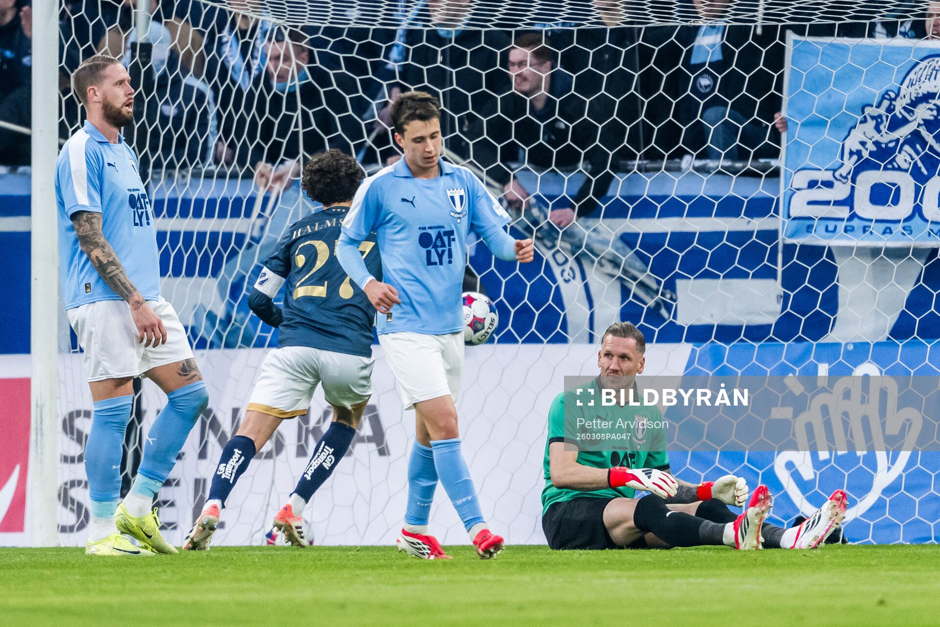 Malmö FFs Pontus Jansson, Kenan Busuladzic och målvakt