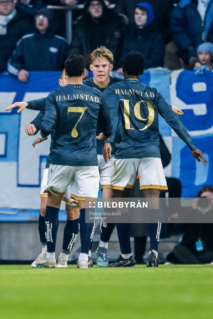 Halmstads Malte Persson jublar