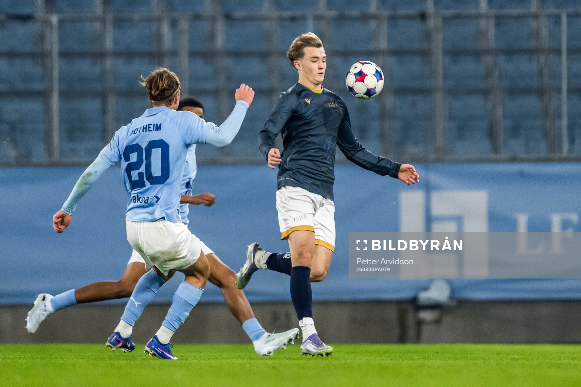 Malmö FFs Erik Botheim och Halmstads Ludvig Arvidsson