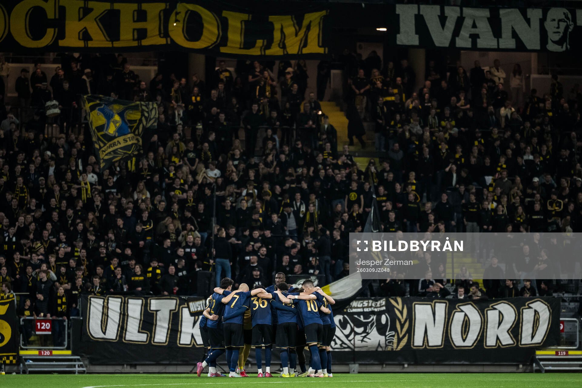 AIKs spelare samlas