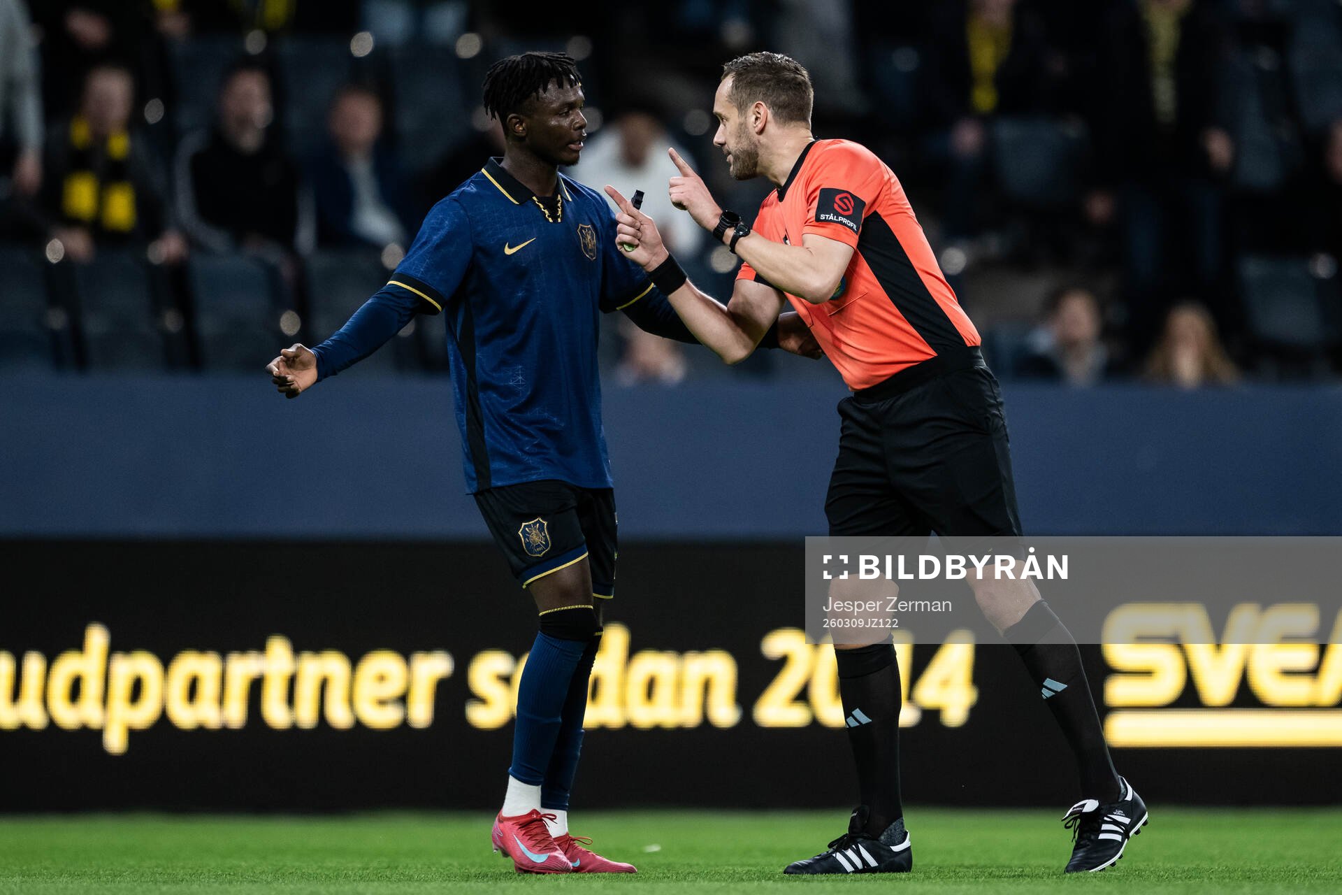 AIKs Zadok Yohanna och Domare Victor Wolf