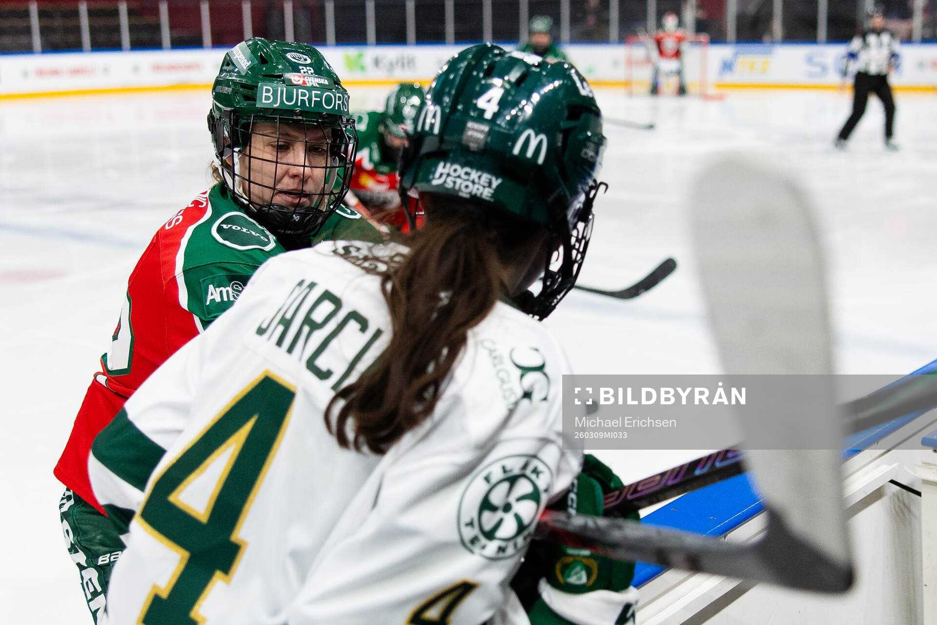 Frölundas Andrea Dalen och Färjestads Karley Garcia