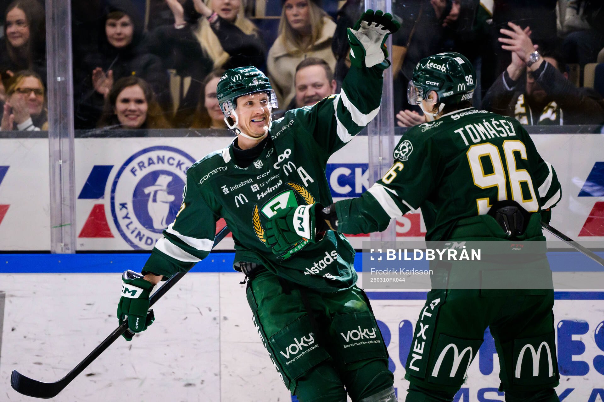 Färjestads Magnus Nygren jublar