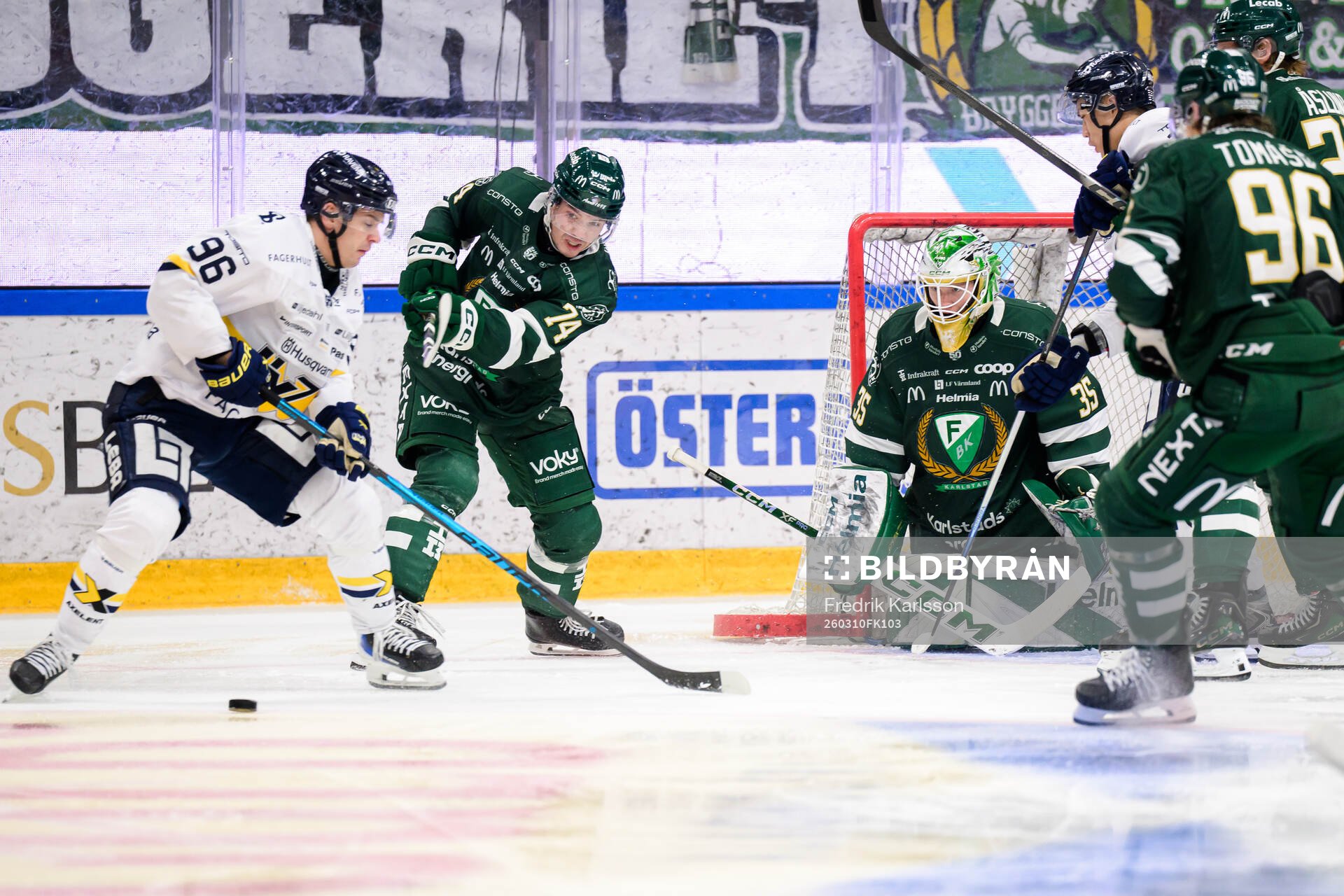 HV71s Nikola Pasic och Färjestads Nick Leivermann
