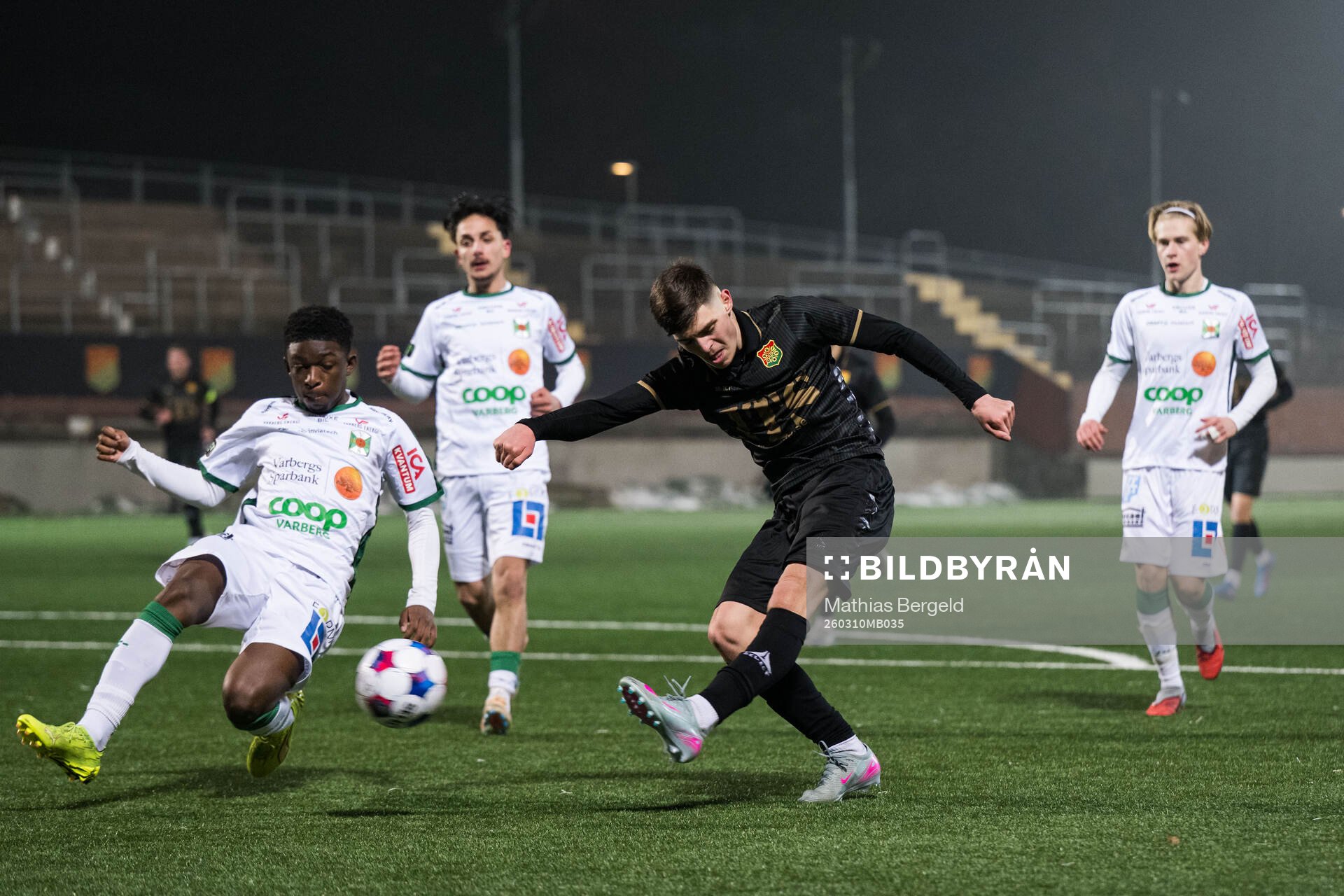 Varbergs Kal-El Frempong och GAISs Diart Peci