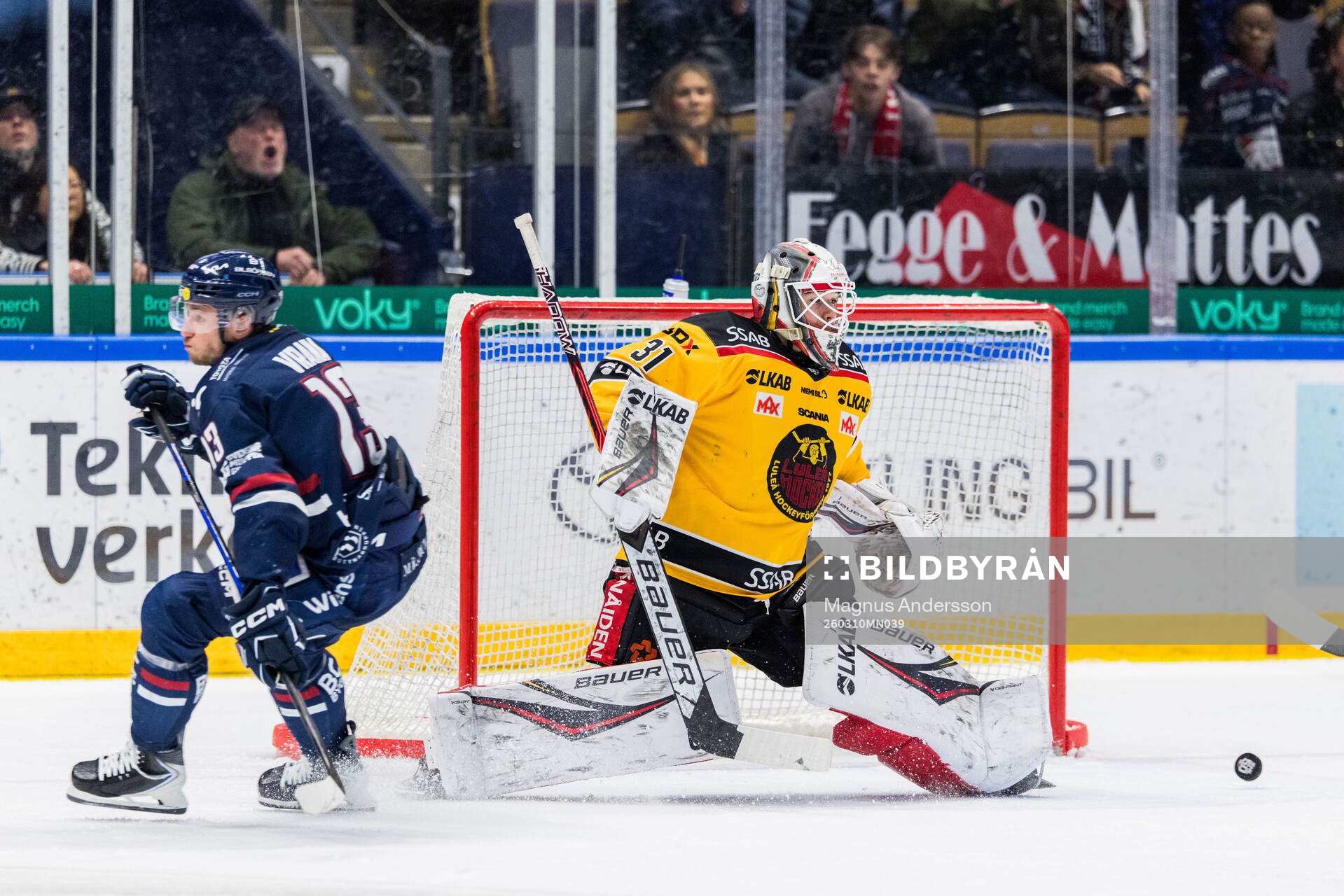 Linköpings Jakub Vrana gör 1-0 mot Luleås målvakt